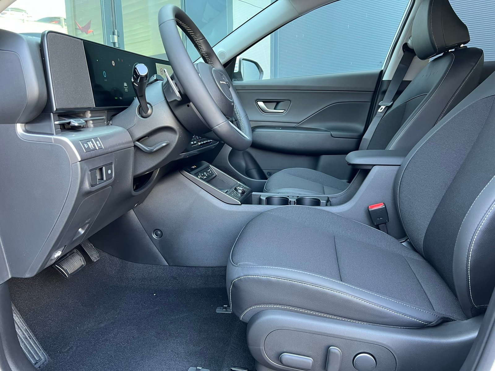 HYUNDAI Kona EV 65.4 kWh Amplia, Elettrica, Auto nuove, Automatico - 7