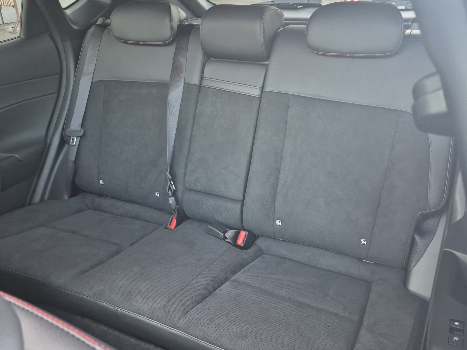HYUNDAI Kona 1.6 T-GDi N-Line 4WD Two Tone, Benzin, Neuwagen, Automatik - 7