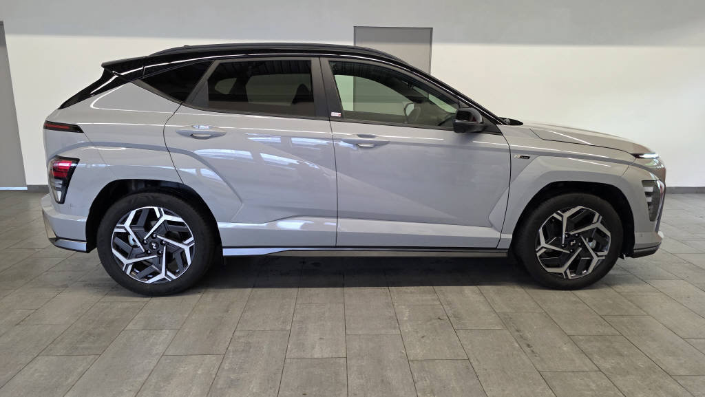 HYUNDAI Kona 1.6 T-GDi N-Line 4WD, Benzin, Occasion / Gebraucht, Automatik - 2