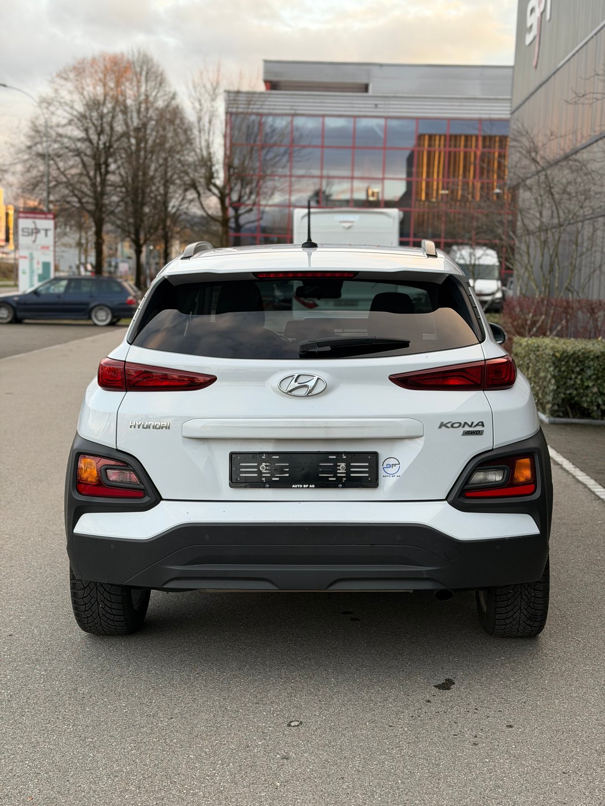 HYUNDAI Kona 1.6 T-GDi Origo 4WD DCT, Essence, Occasion / Utilisé, Automatique - 4