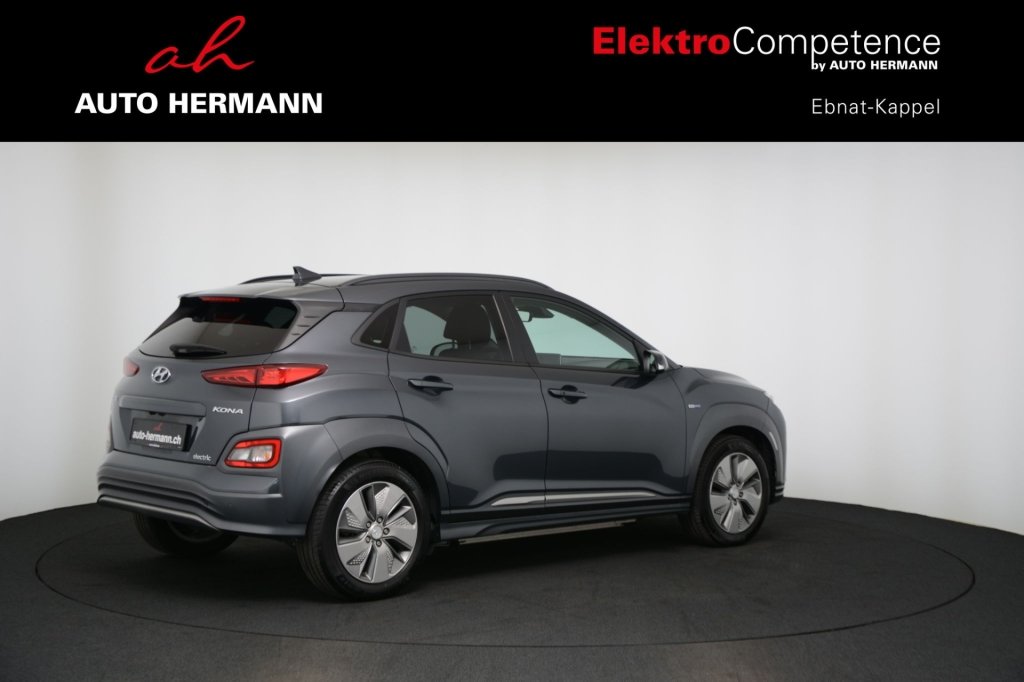HYUNDAI Kona EV Premium Plus Bluelink *3-Phasen*, Électrique, Occasion / Utilisé, Automatique - 7