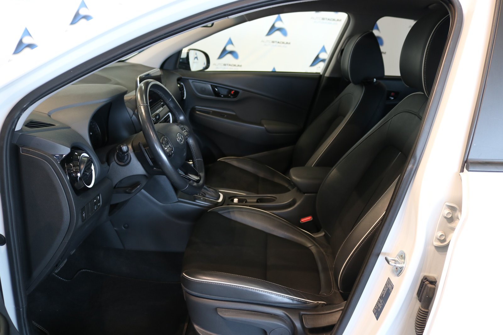 HYUNDAI Kona 1.6 GDi HEV Amplia DCT, Full-Hybrid Petrol/Electric, Second hand / Used, Automatic - 5