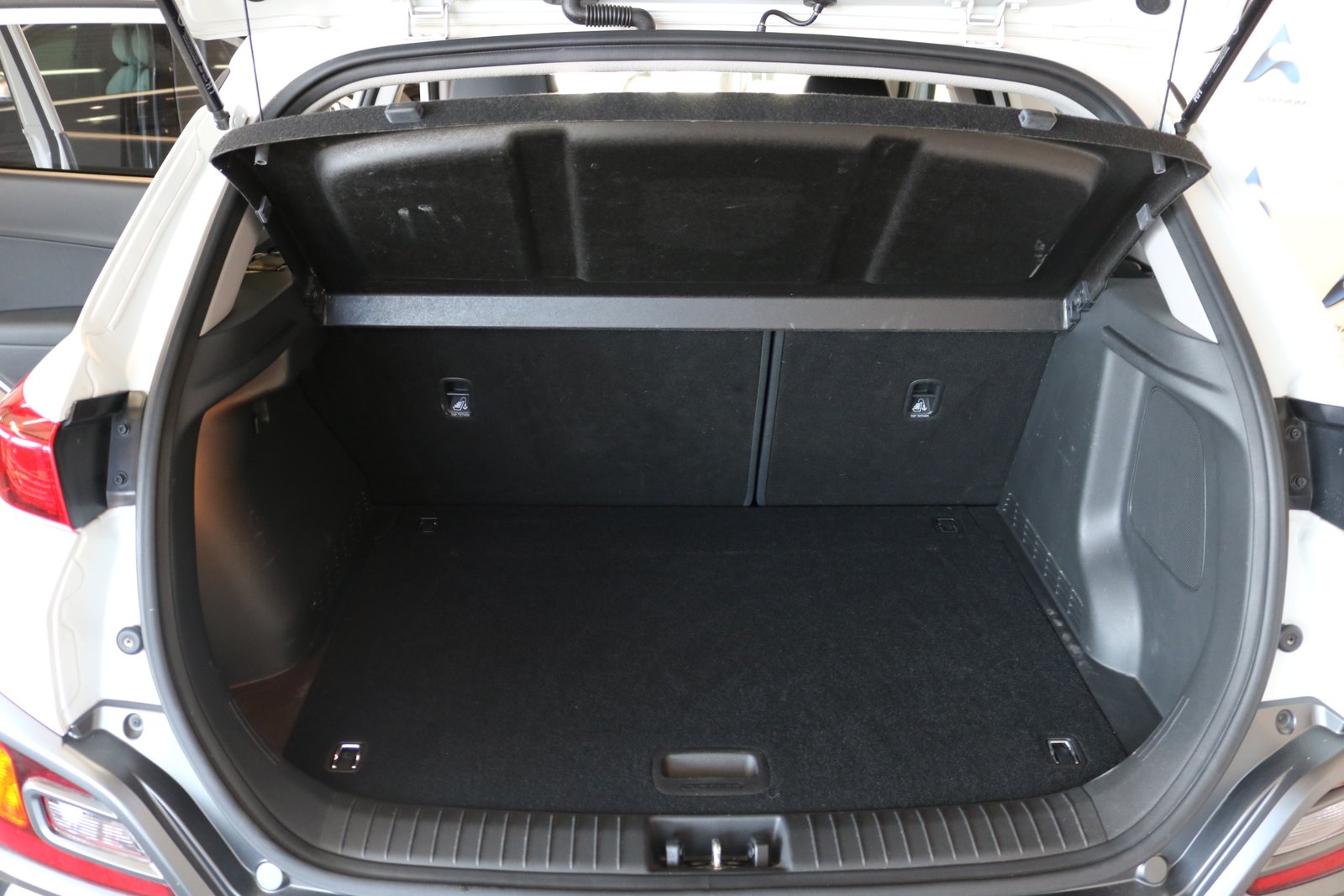 HYUNDAI Kona 1.6 GDi HEV Amplia DCT, Full-Hybrid Petrol/Electric, Second hand / Used, Automatic - 7