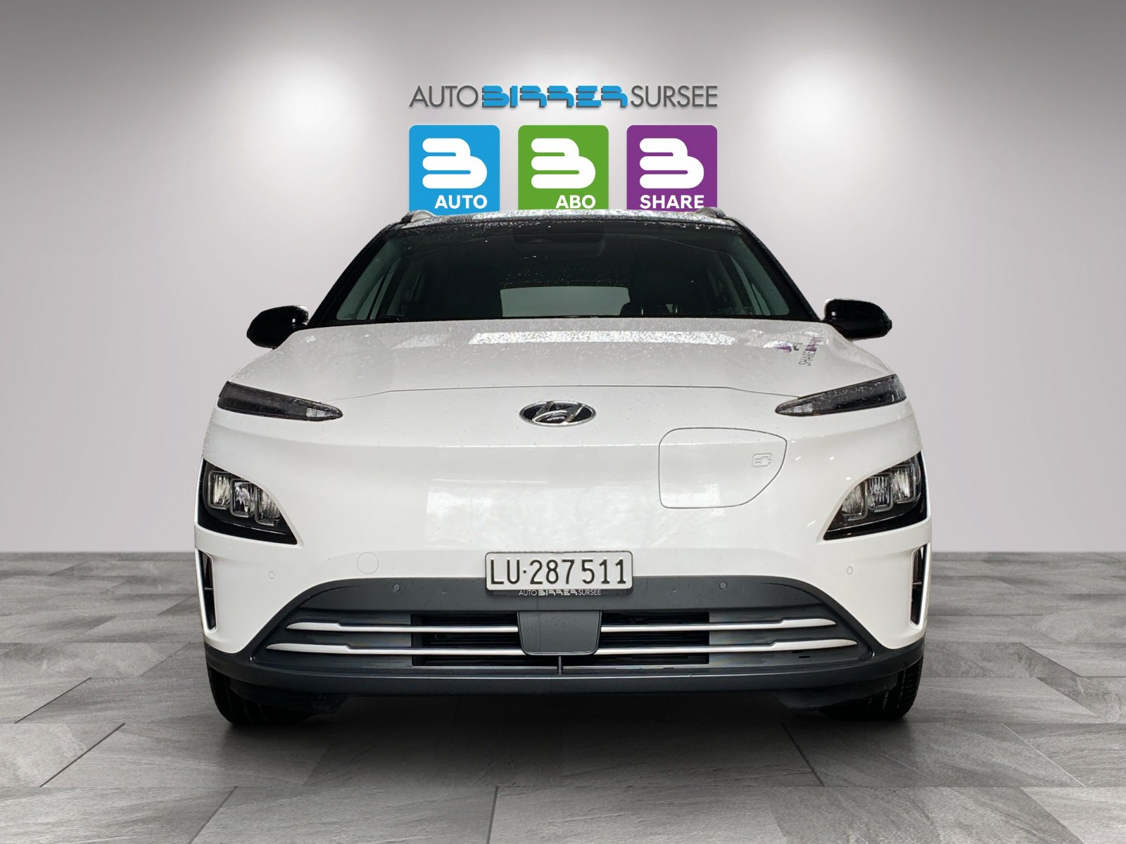 HYUNDAI Kona Electric Amplia, Electric, Ex-demonstrator, Automatic - 2