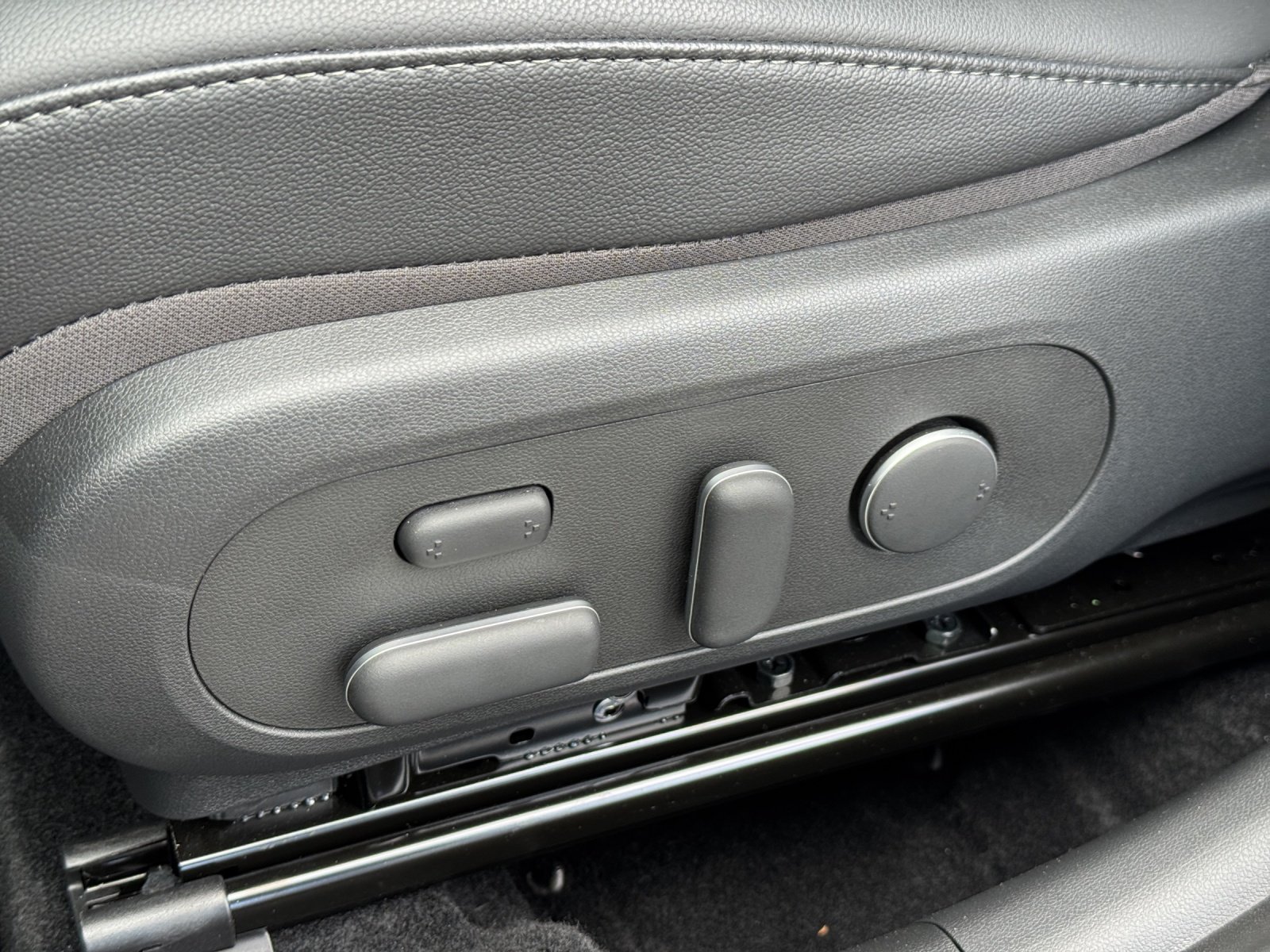 HYUNDAI Kona 1.6 GDi Hybrid Vertex, Voll-Hybrid Benzin/Elektro, Vorführwagen, Automatik - 6