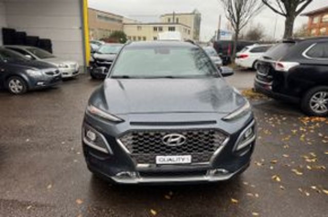 HYUNDAI Kona 1.0 T-GDi Amplia 2WD, Petrol, Second hand / Used, Manual