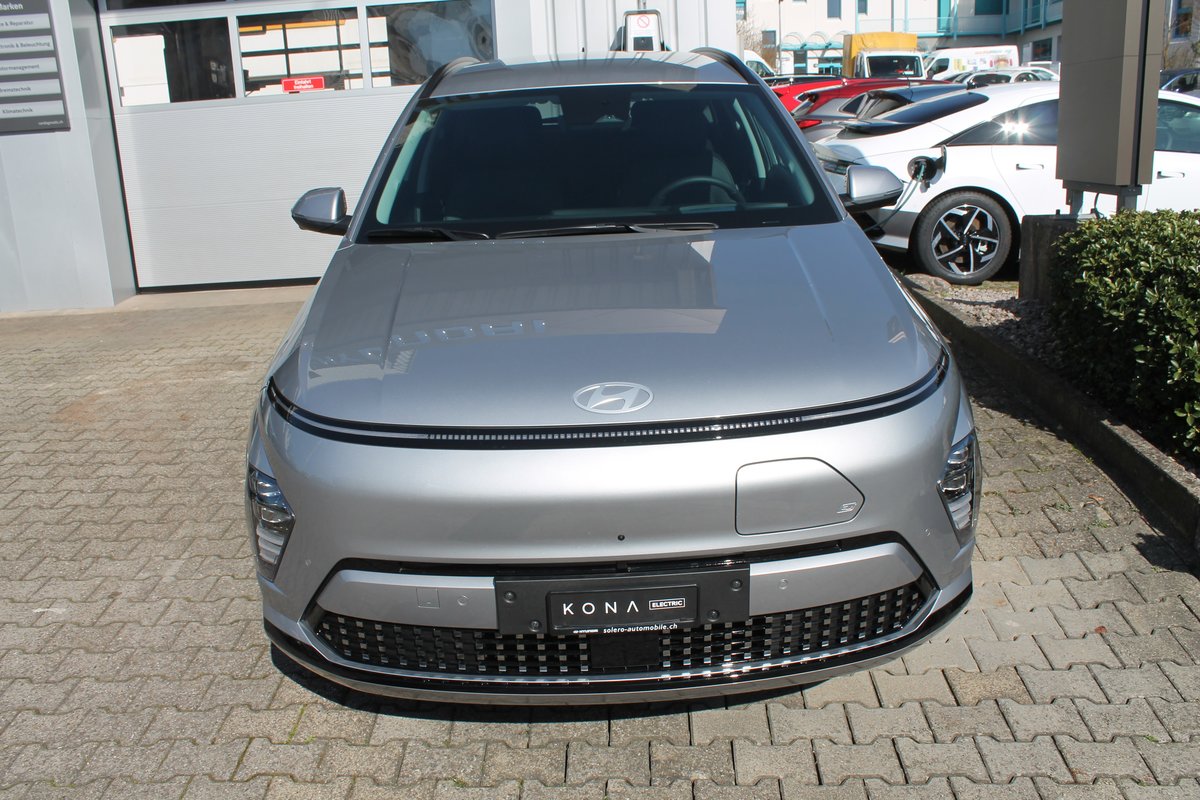 HYUNDAI Kona EV 65.4 kWh Amplia