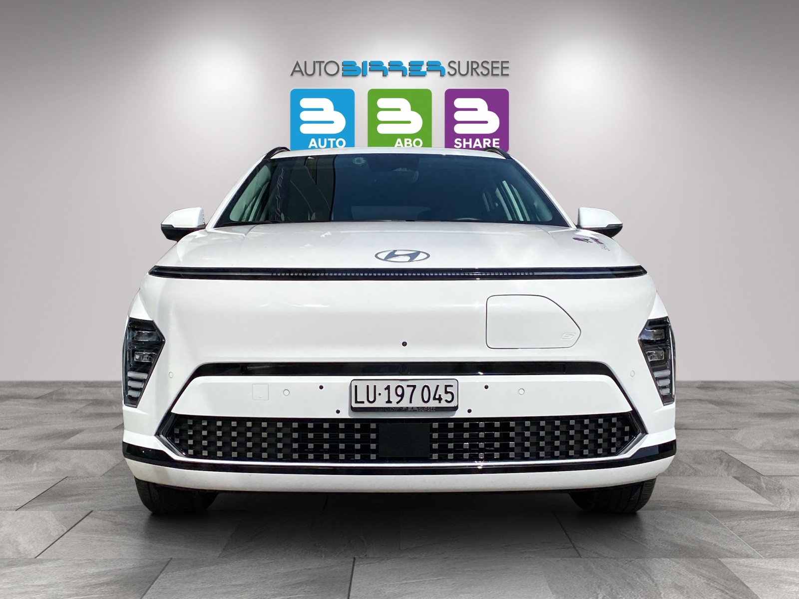 HYUNDAI Kona Electric Amplia, Electric, Ex-demonstrator, Automatic - 2