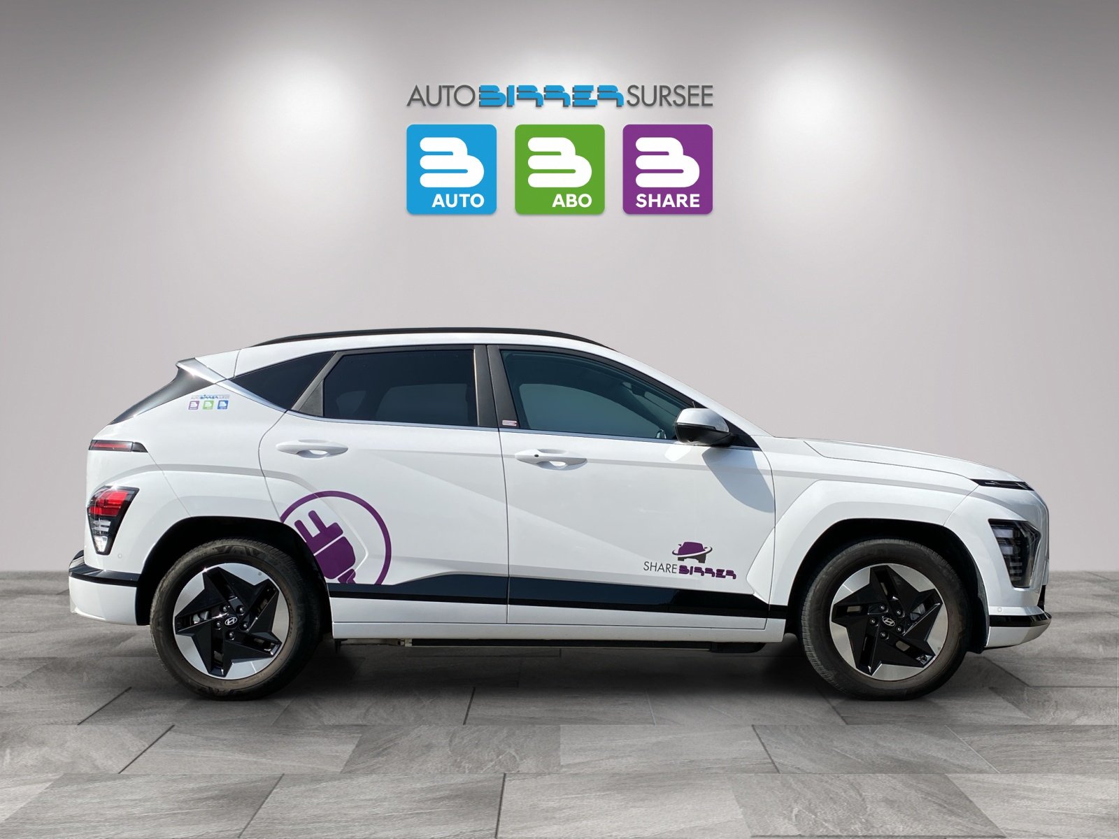 HYUNDAI Kona Electric Amplia, Electric, Ex-demonstrator, Automatic - 4