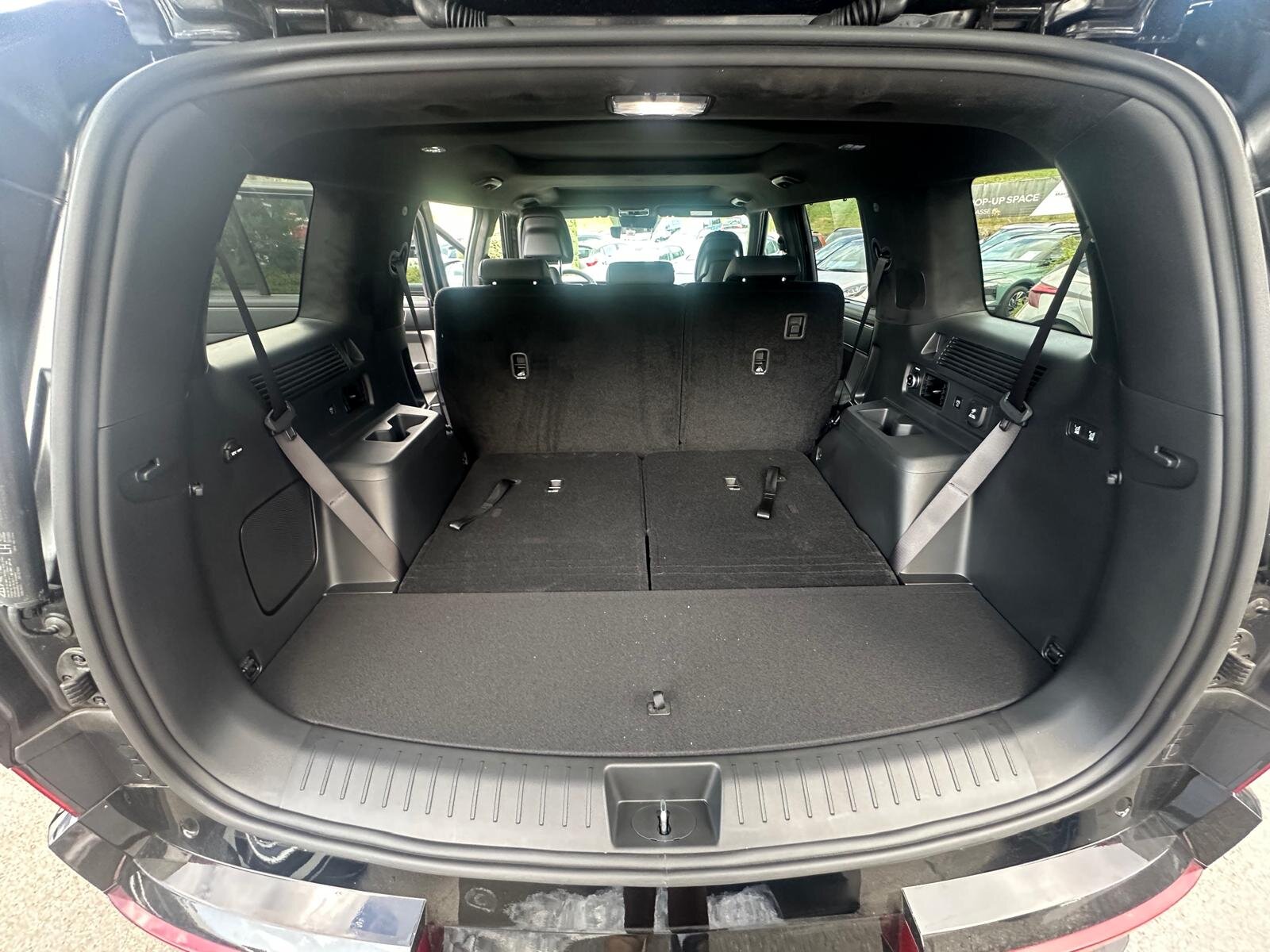 HYUNDAI Santa Fe 1.6 T-GDi HEV Calligraphy Swiss Ed. 4WD Aut, Benzin, Neuwagen, Automatik - 7