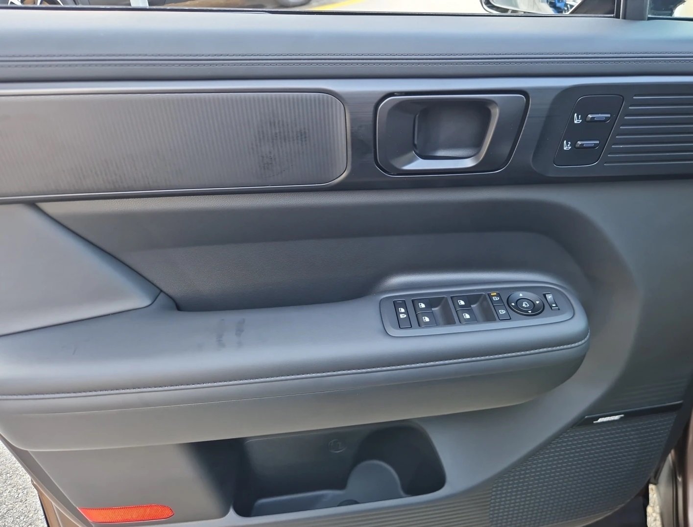 HYUNDAI Santa Fe 1.6 T-GDi PHEV Calligraphy 4WD Automatic, Plug-in-Hybrid Petrol/Electric, New car, Automatic - 7