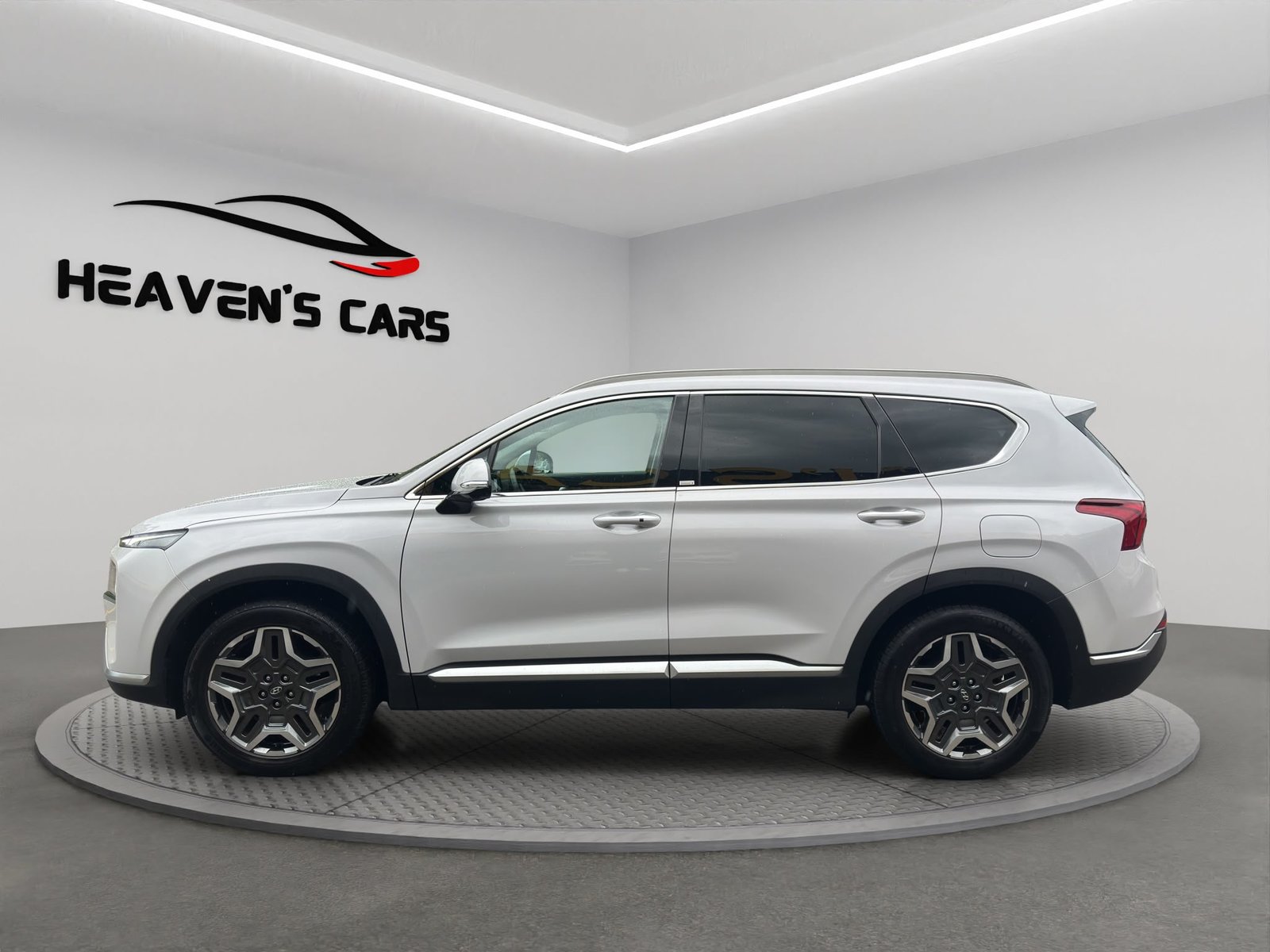 HYUNDAI Santa Fe 1.6 T-GDi PHEV Vertex 4WD Automatic, Plug-in-Hybrid Benzin/Elektro, Occasion / Gebraucht, Automatik - 4