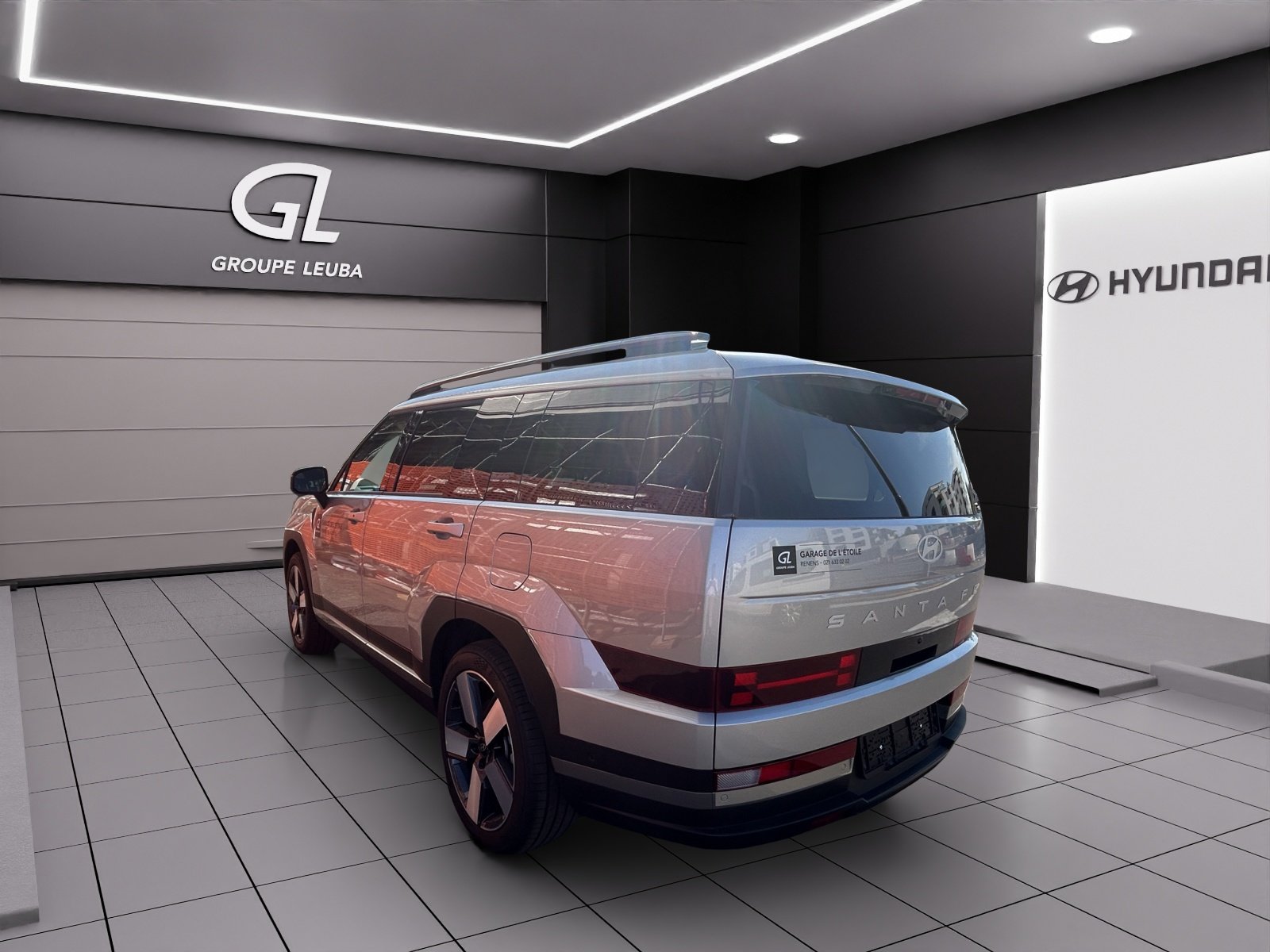 HYUNDAI Santa Fe 1.6 T-GDi HEV Amplia 4WD Automatic, Full-Hybrid Petrol/Electric, Ex-demonstrator, Automatic - 3