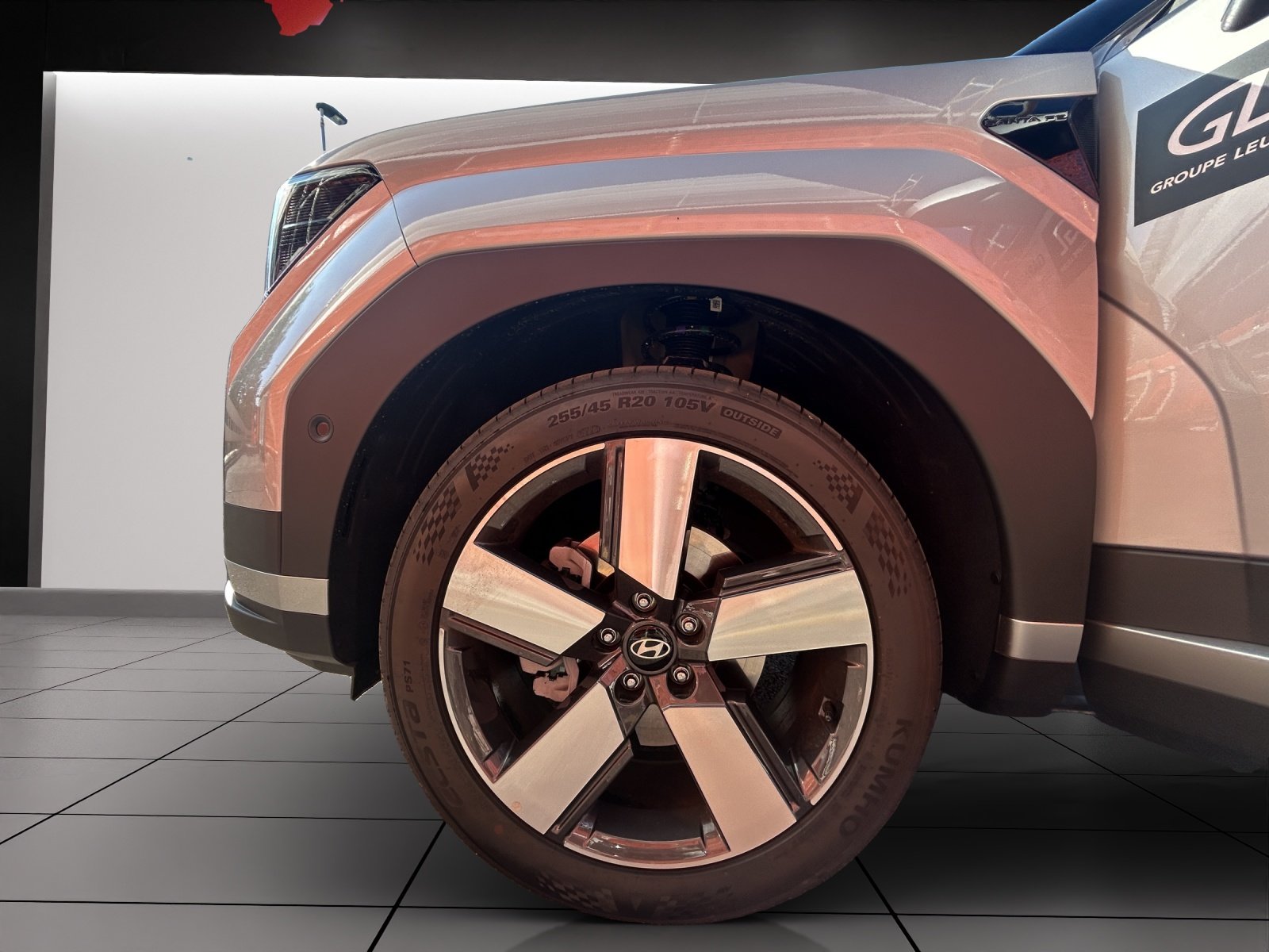 HYUNDAI Santa Fe 1.6 T-GDi HEV Amplia 4WD Automatic, Full-Hybrid Petrol/Electric, Ex-demonstrator, Automatic - 4