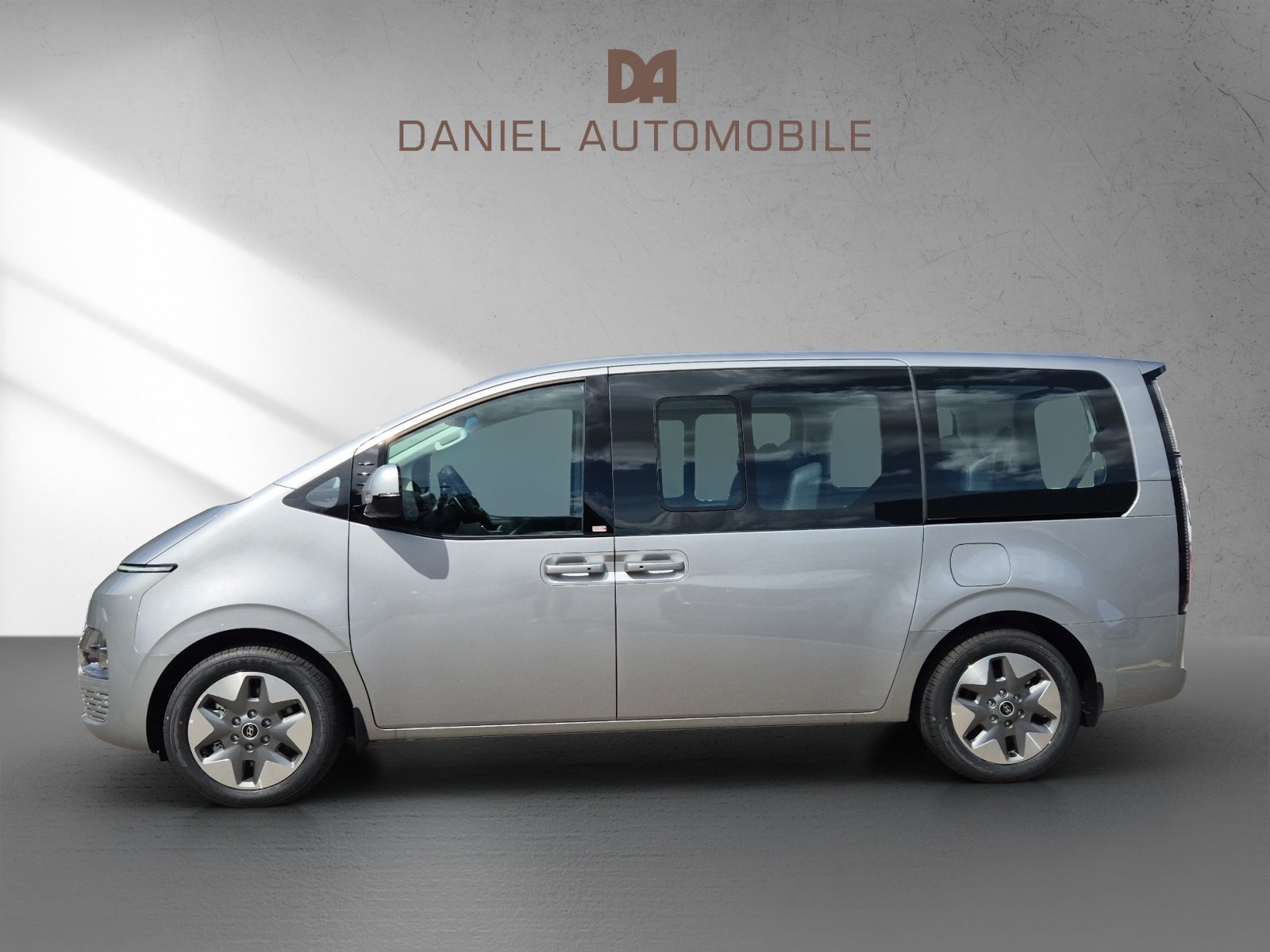 HYUNDAI Staria Wagon 1.6 GDi HEV Verte, Full-Hybrid Petrol/Electric, New car, Automatic - 5