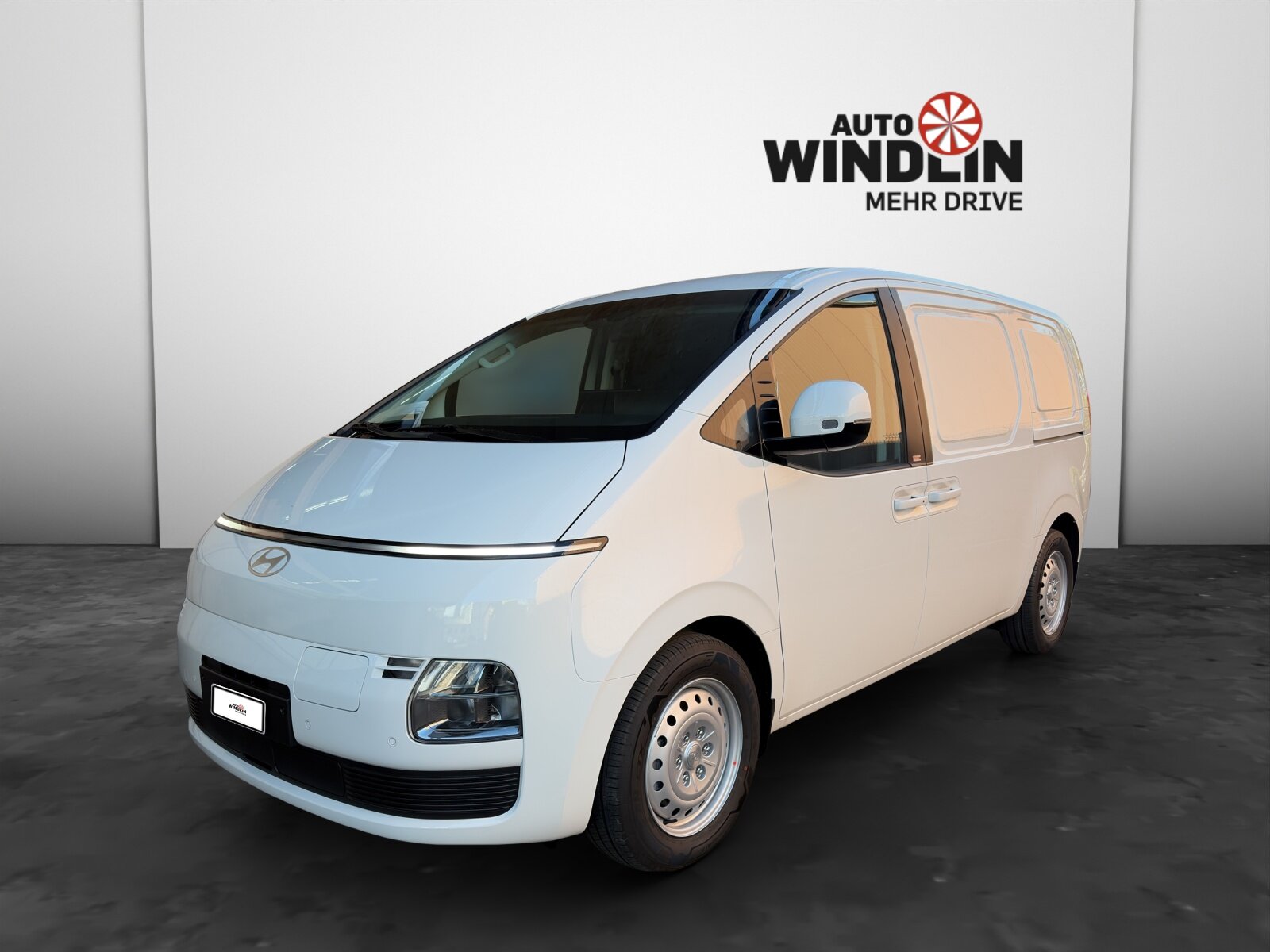HYUNDAI Staria Cargo 3P 84 kWh Amplia Design, Elektro, Neuwagen, Automatik - 2