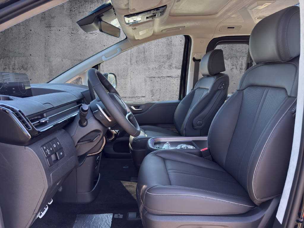 HYUNDAI Staria Premium 1.6 GDi HEV Vertex 7P, Full-Hybrid Petrol/Electric, New car, Automatic - 7