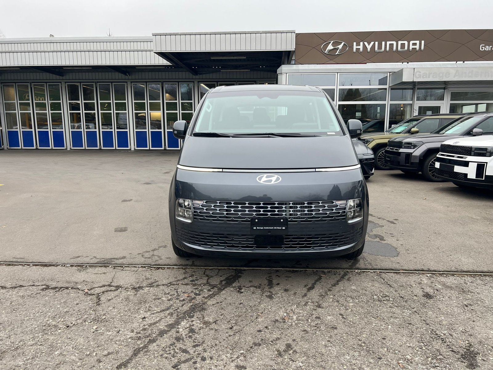HYUNDAI Staria Wagon 1.6 T-GDi HEV Amplia A, Hybride Intégral Essence/Électricité, Voiture nouvelle, Automatique - 2