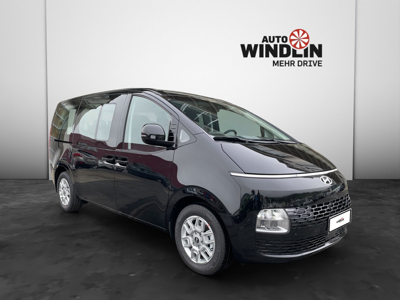 HYUNDAI Staria Wagon 1.6 GDi HEV Amplia MY25