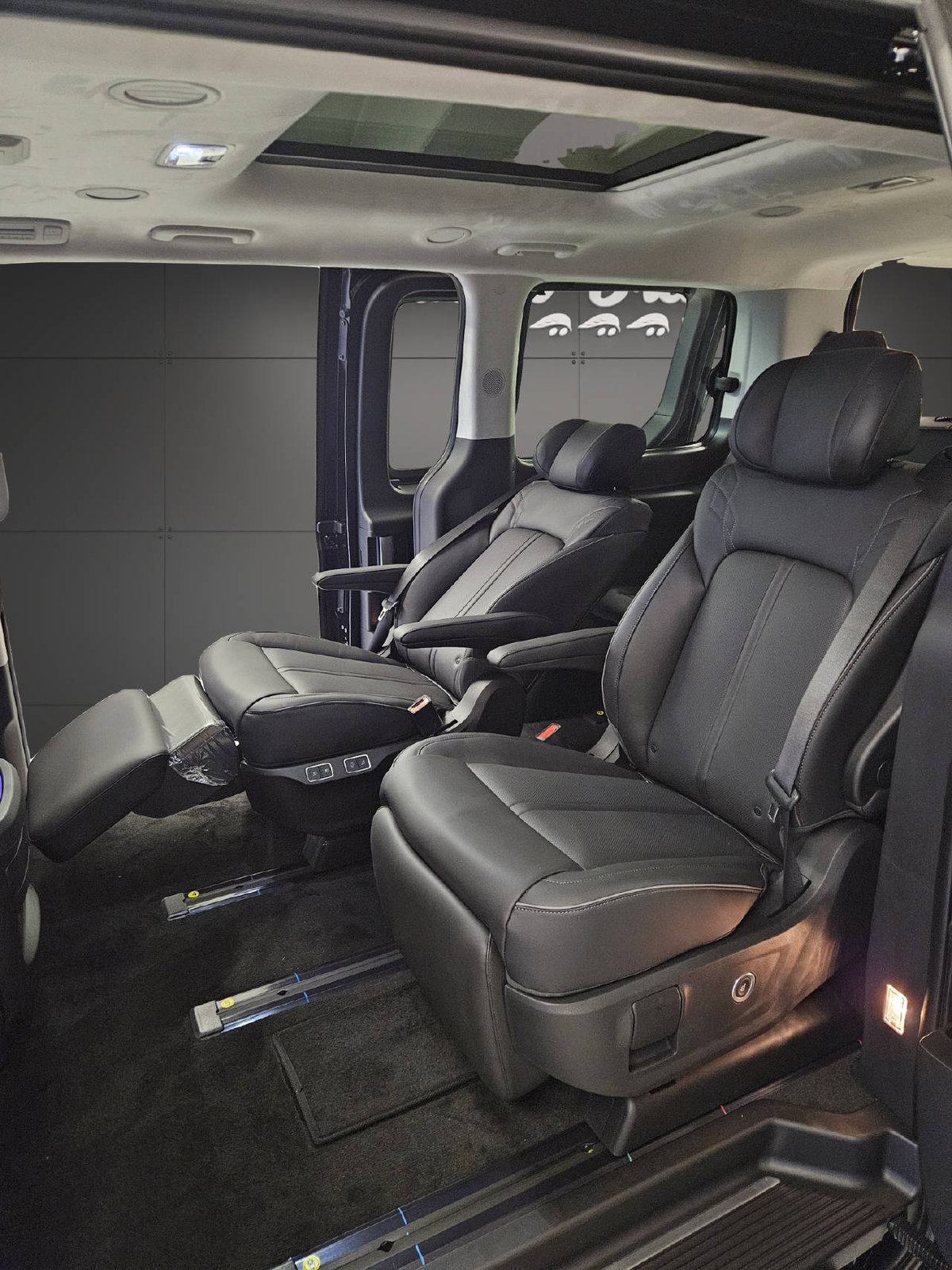 HYUNDAI Staria Premium 1.6 GDi HEV Vertex, Voll-Hybrid Benzin/Elektro, Neuwagen, Automatik - 4