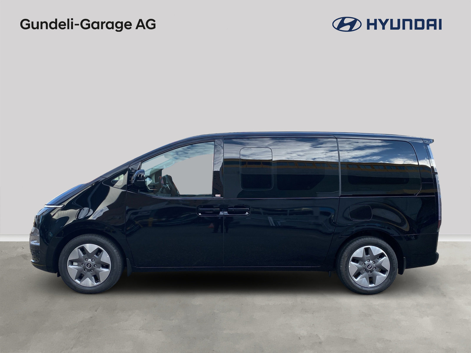 HYUNDAI Staria Wagon 1.6 T-GDi HEV Vertex A, Full-Hybrid Petrol/Electric, New car, Automatic - 3
