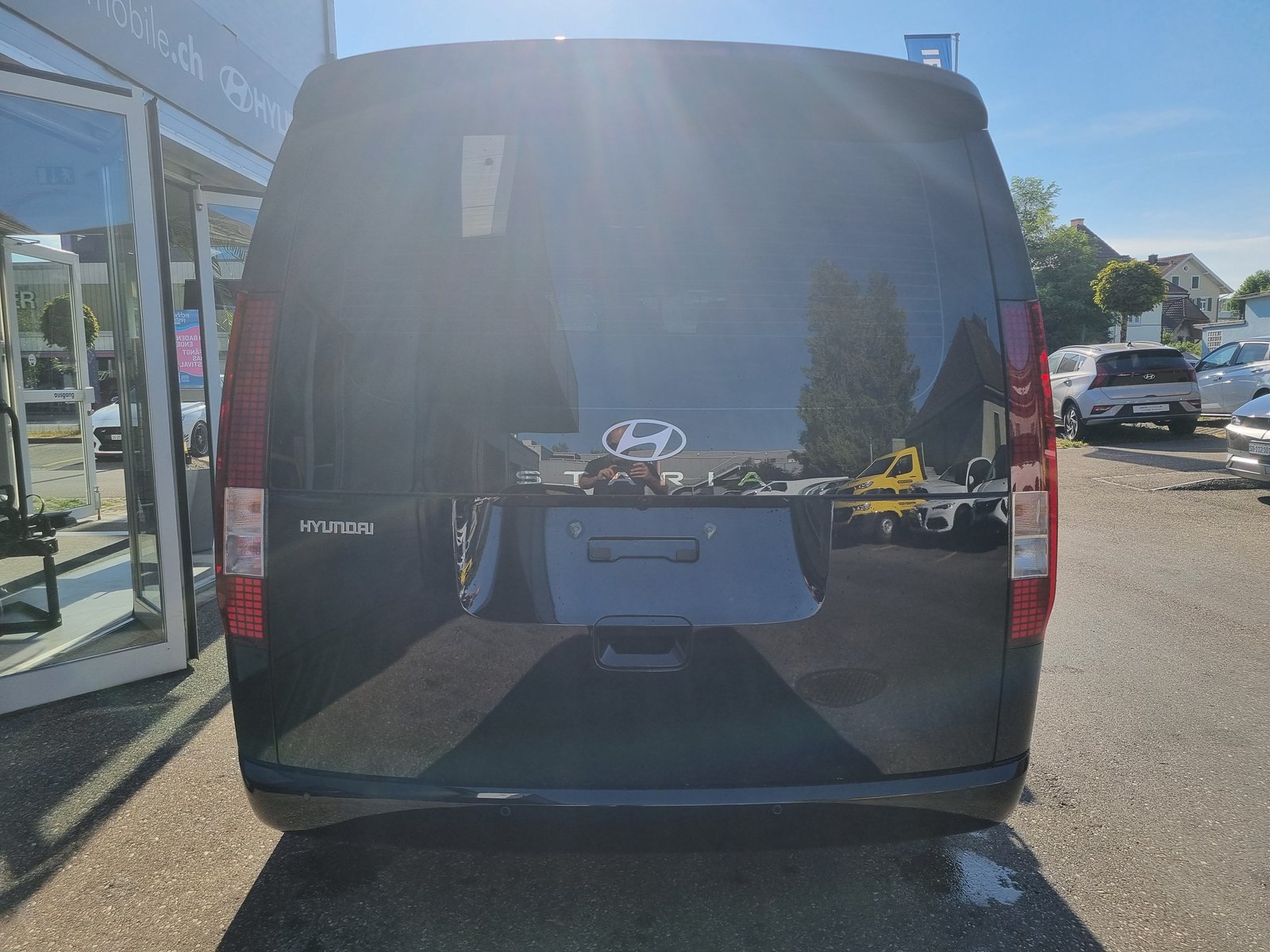 HYUNDAI Staria Wagon 1.6 T-GDi HEV Amplia A, Voll-Hybrid Benzin/Elektro, Neuwagen, Automatik - 6