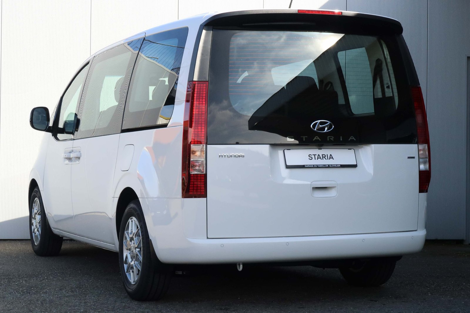 HYUNDAI Staria Wagon 2.2 CRDI Amplia 4WD Auto. 9pl., Diesel, Occasioni / Usate, Automatico - 4