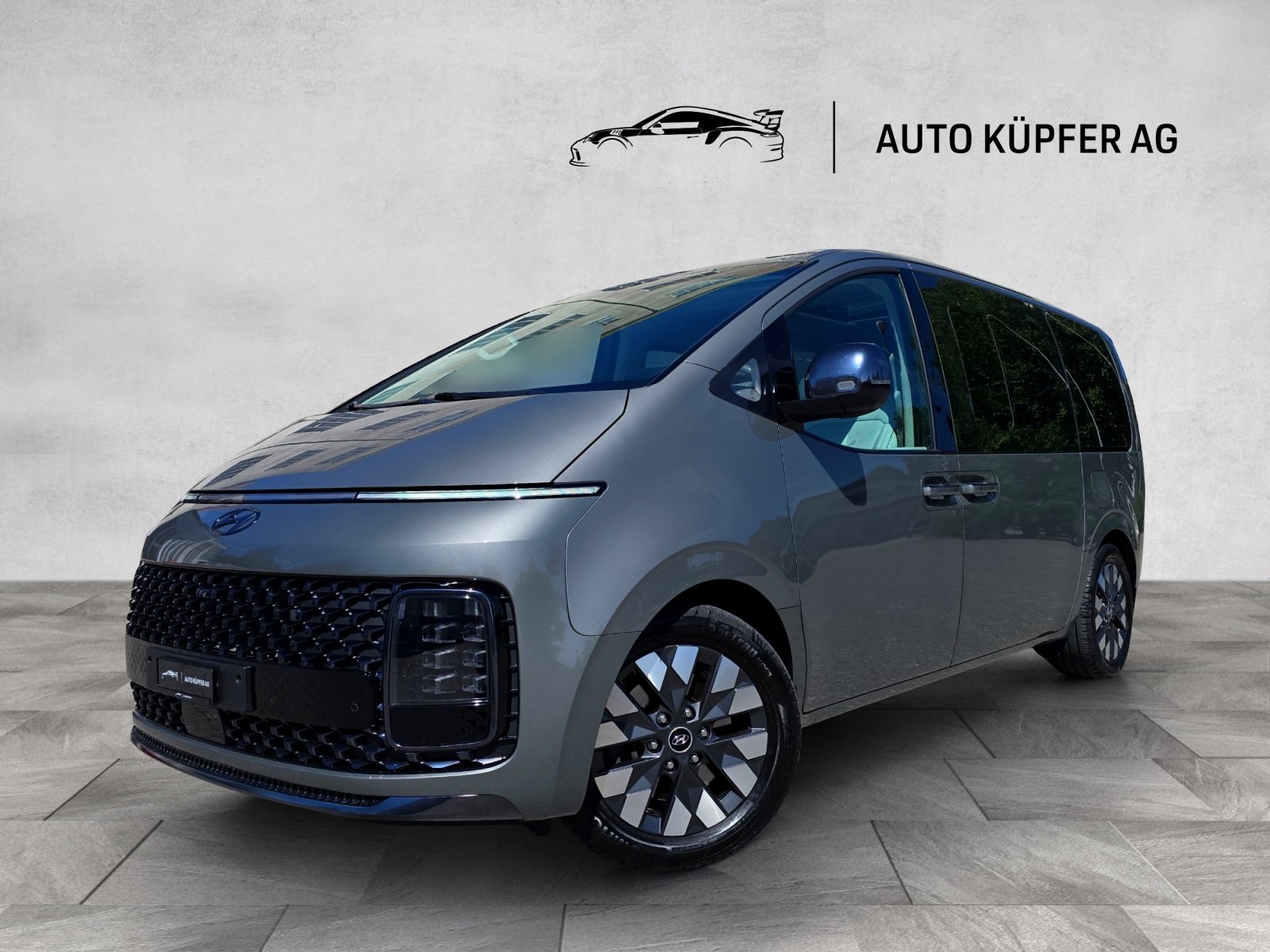 HYUNDAI Staria Premium 2.2 CRDI HEV SIGNATURE A