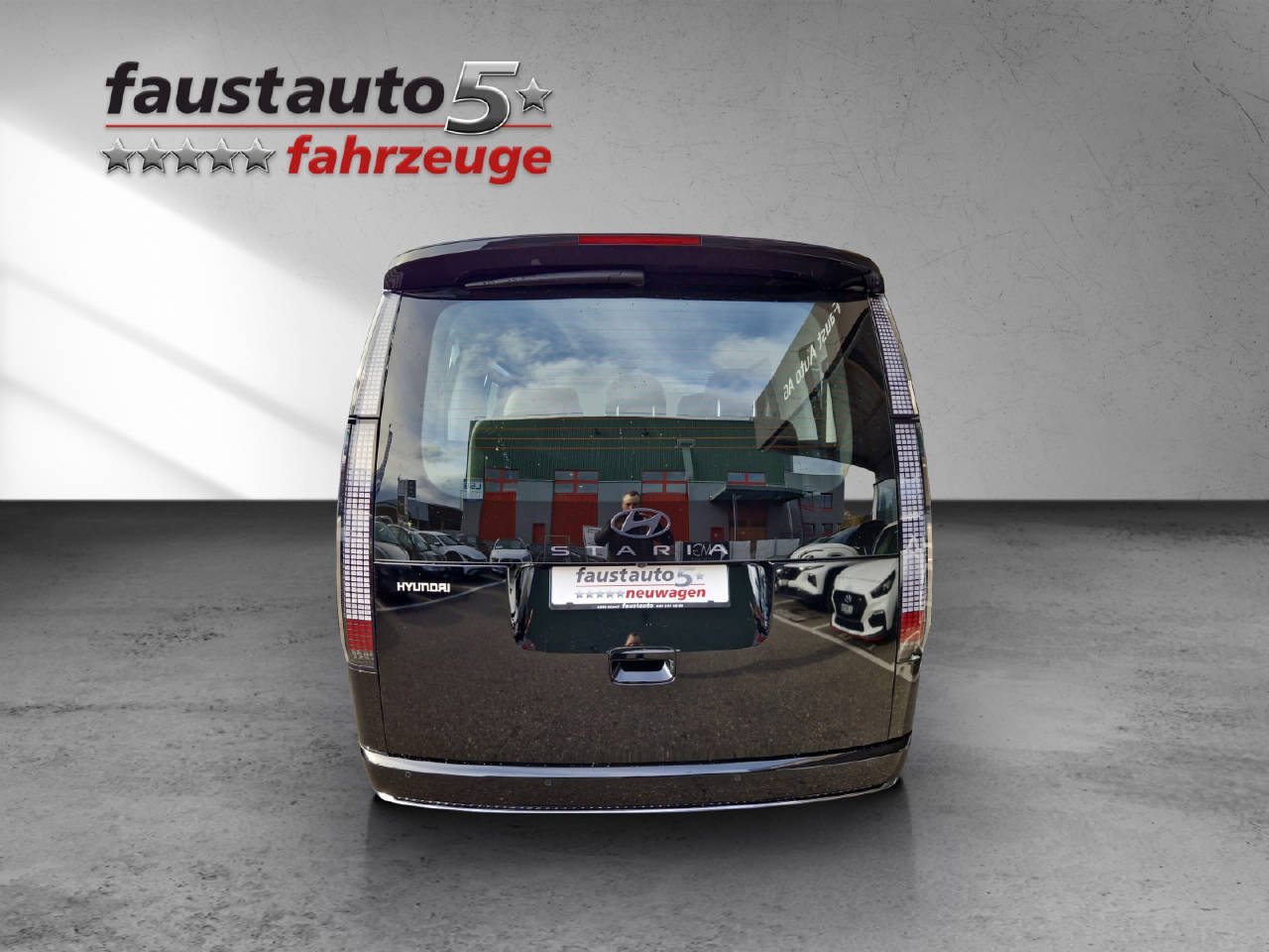HYUNDAI Staria Premium Vertex 1.6 T-GDi HEV MY25, Full-Hybrid Petrol/Electric, Ex-demonstrator, Automatic - 4