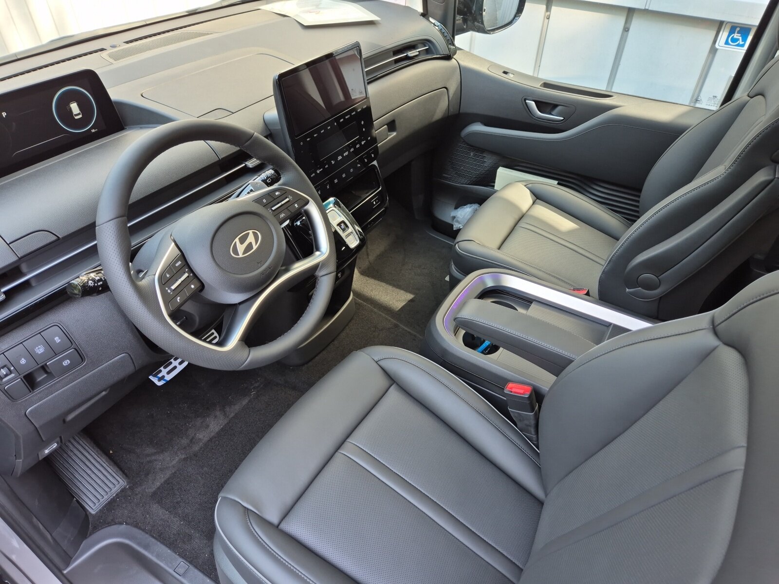 HYUNDAI Staria Premium 1.6 GDi HEV Vertex, Full-Hybrid Petrol/Electric, Ex-demonstrator, Automatic - 5