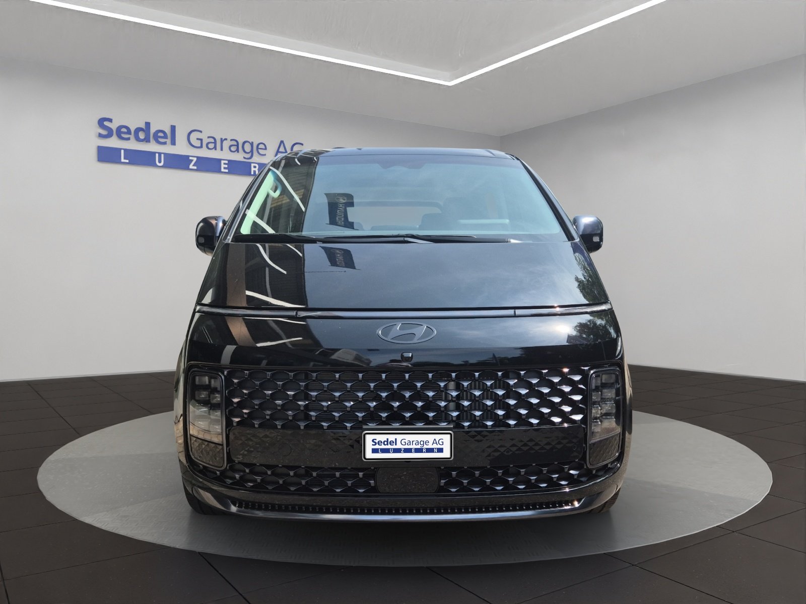 HYUNDAI Staria Premium 1.6 GDi HEV Vertex, Voll-Hybrid Benzin/Elektro, Vorführwagen, Automatik - 2
