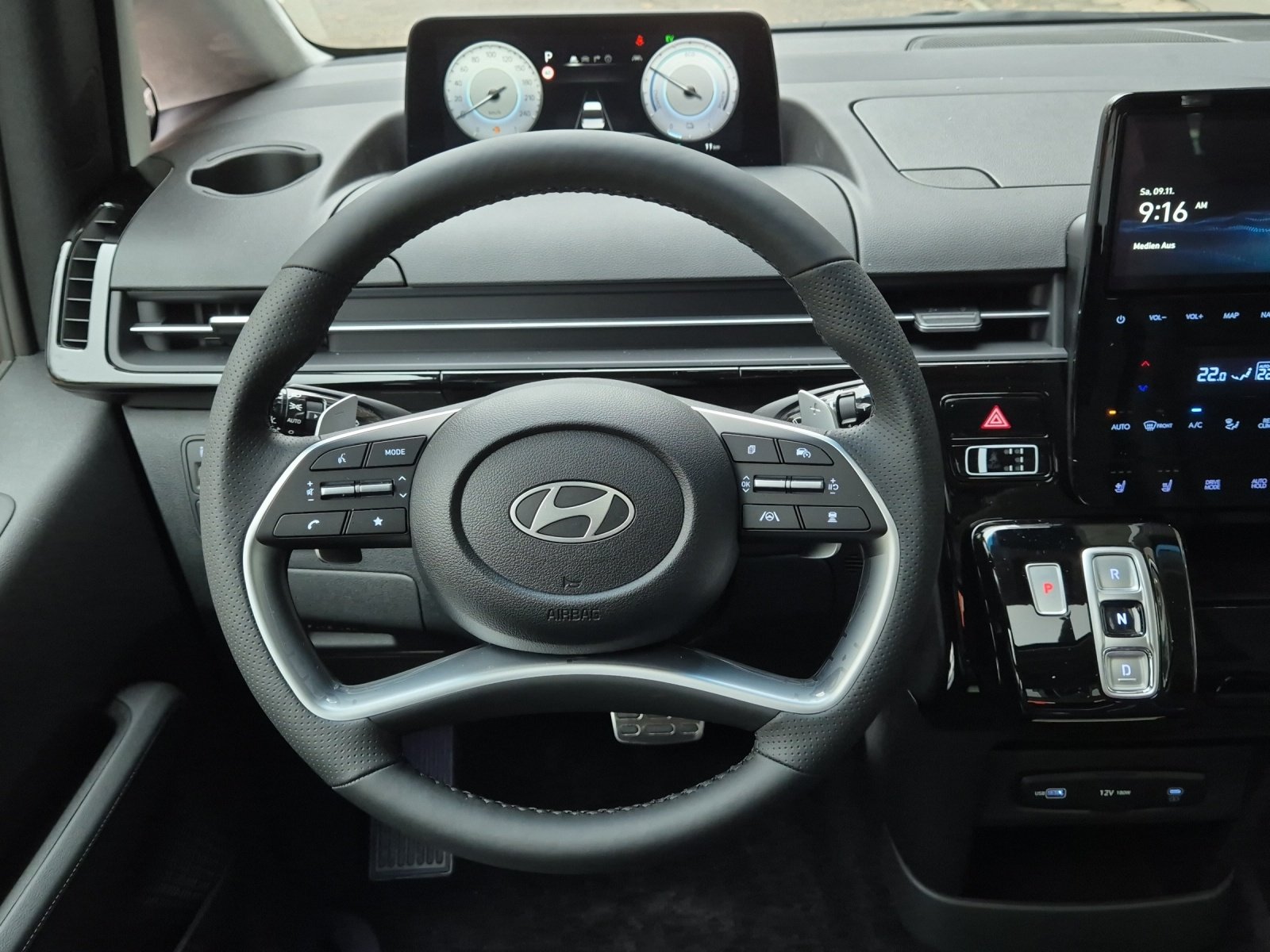 HYUNDAI Staria Premium 1.6 GDi HEV Vertex, Voll-Hybrid Benzin/Elektro, Vorführwagen, Automatik - 7