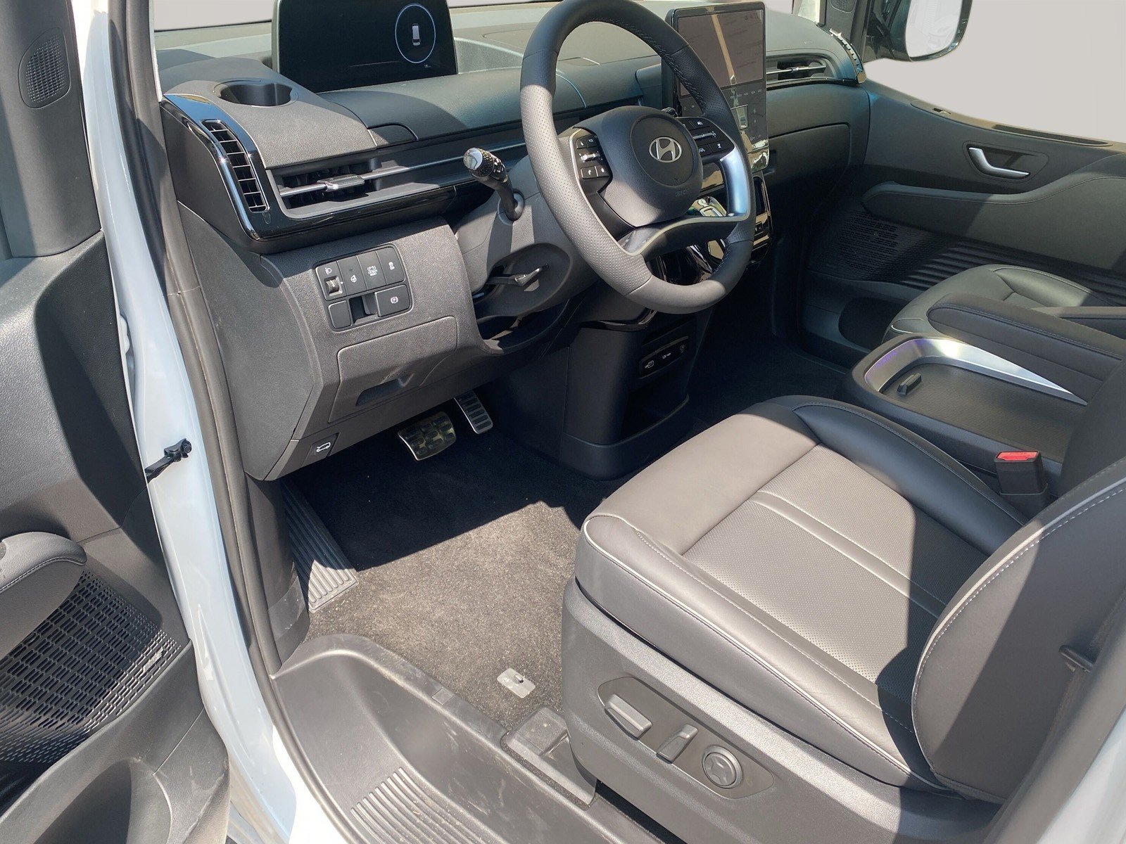 HYUNDAI Staria Premium 1.6 T-GDi HEV Vertex A, Voll-Hybrid Benzin/Elektro, Vorführwagen, Automatik - 5