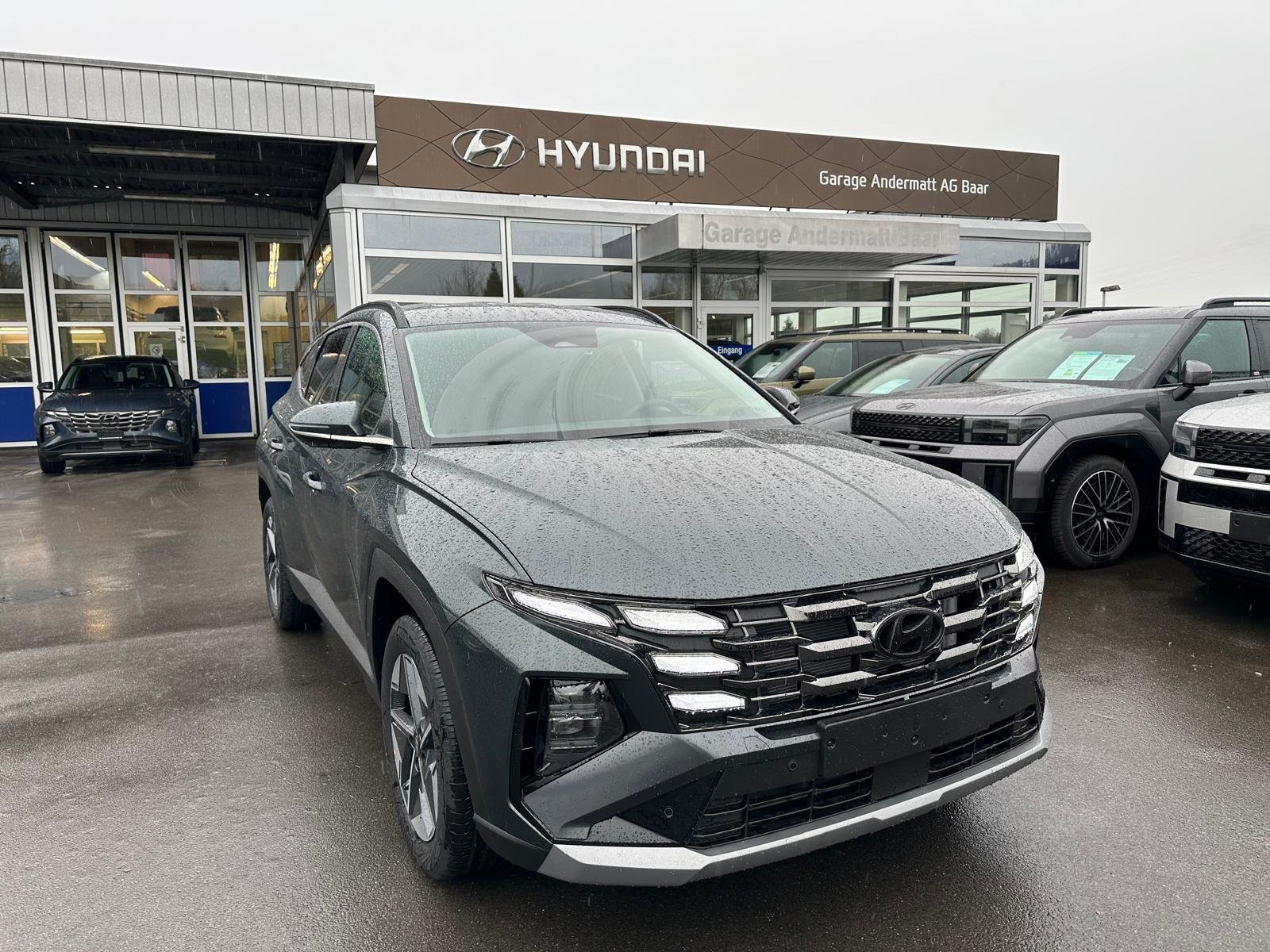 HYUNDAI Tucson 1.6 TGDI HEV Amplia 4WD MT