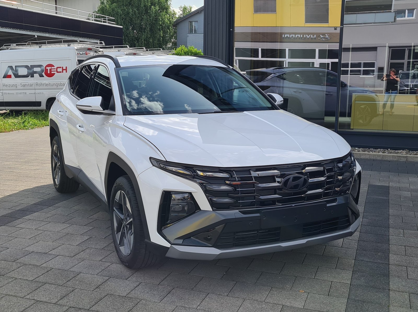 HYUNDAI Tucson 1.6 TGDI HEV Amplia 4WD, Hybride Intégral Essence/Électricité, Voiture nouvelle, Automatique - 2