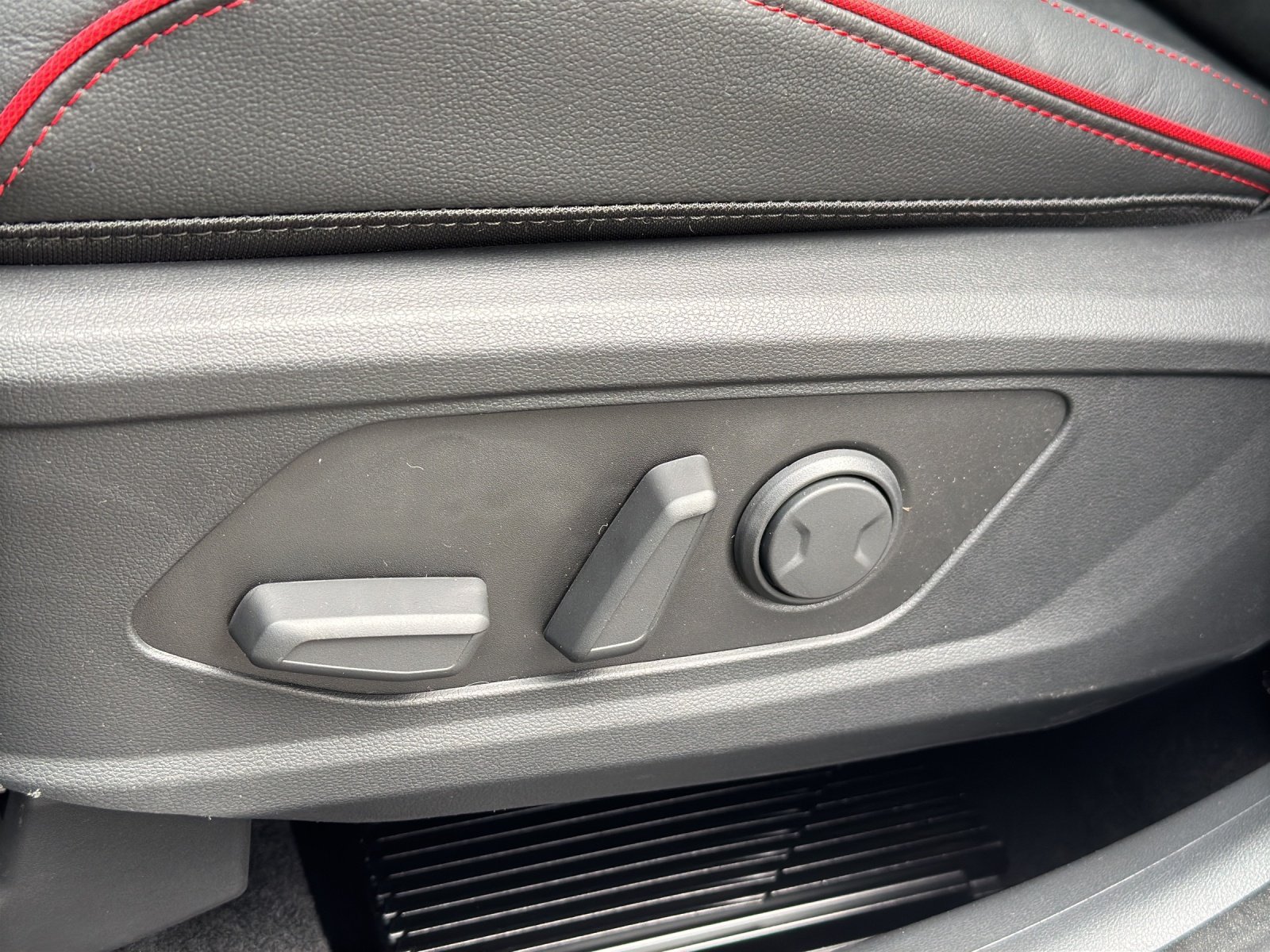 HYUNDAI Tucson 1.6 T-GDi HEV N-Line LUX.pack 4WD MY26, Full-Hybrid Petrol/Electric, New car, Automatic - 6