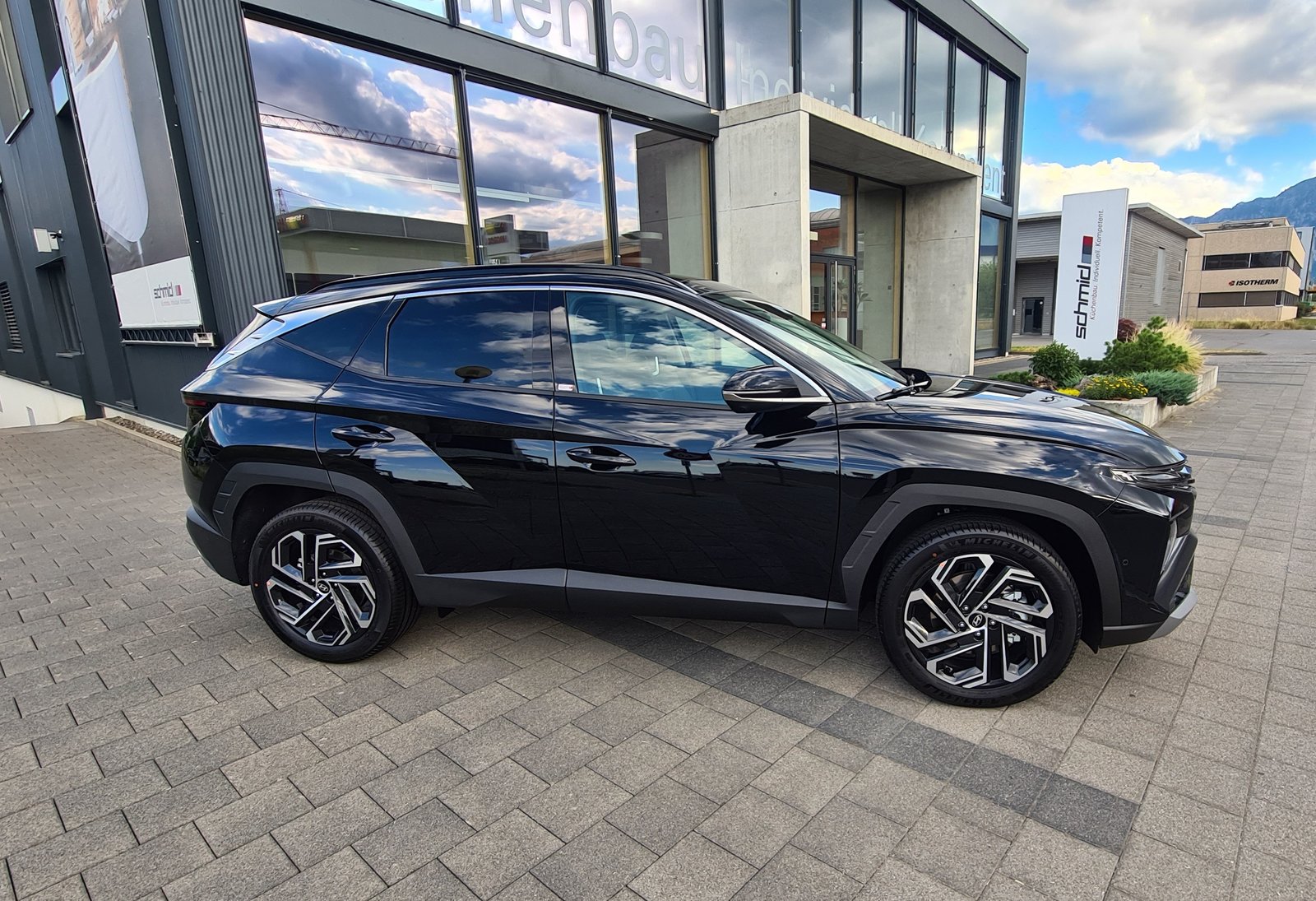 HYUNDAI Tucson 1.6 TGDI HEV Vertex Swiss Edition 4WD, Full-Hybrid Petrol/Electric, New car, Automatic - 3