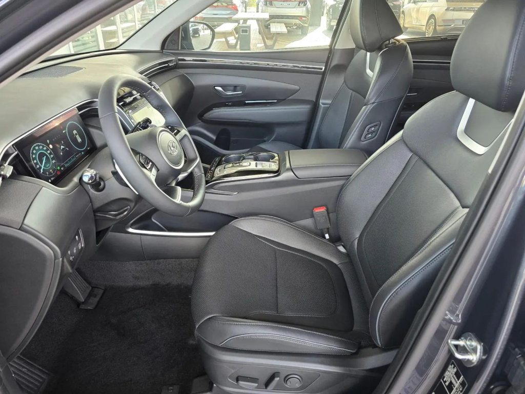 HYUNDAI TUCSON 1.6 T-GDi Vertex 4WD, Mild-Hybrid Benzin/Elektro, Occasion / Gebraucht, Automatik - 2