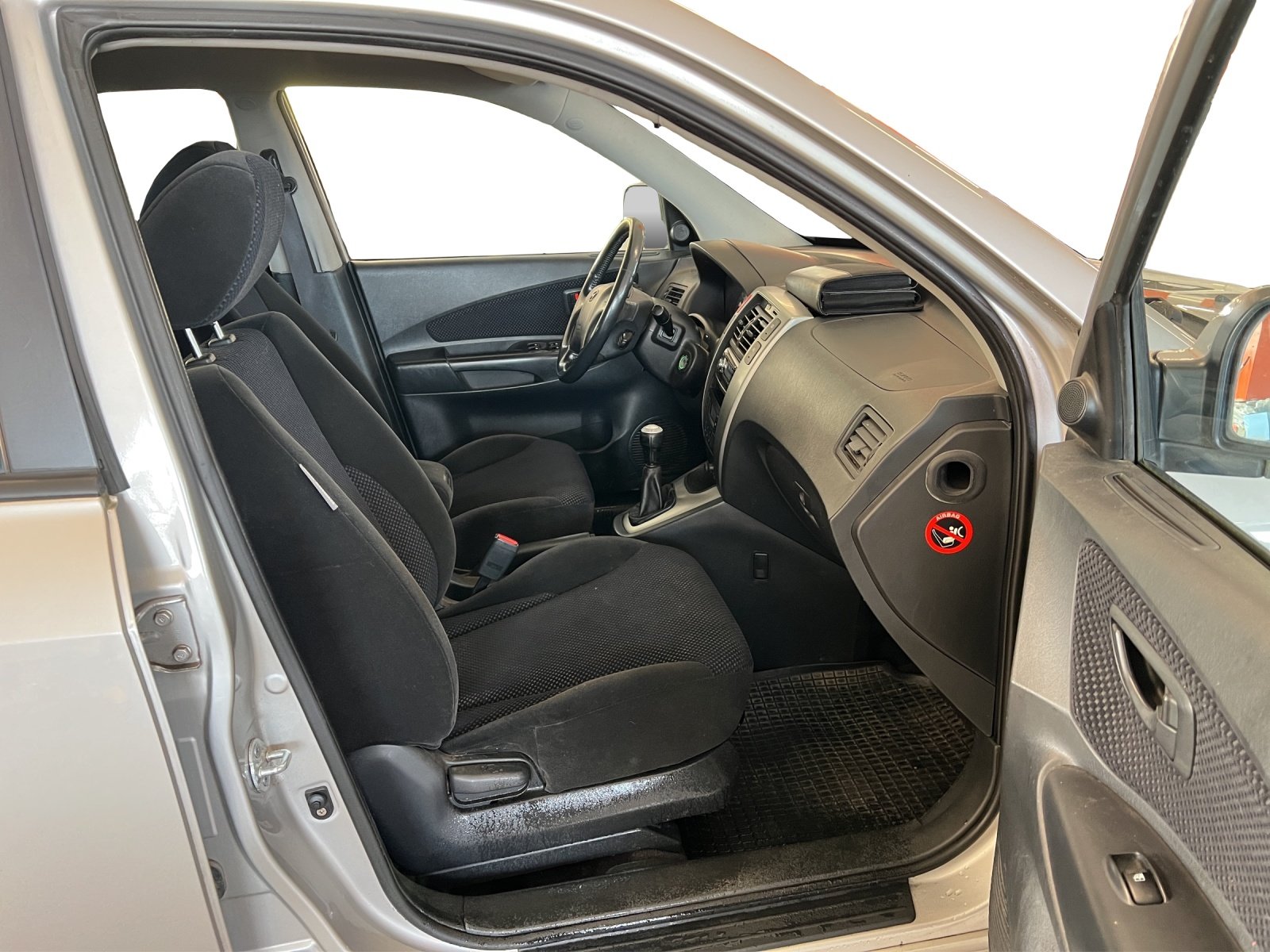 HYUNDAI Tucson 2.0 Style 4WD, Petrol, Second hand / Used, Manual - 7
