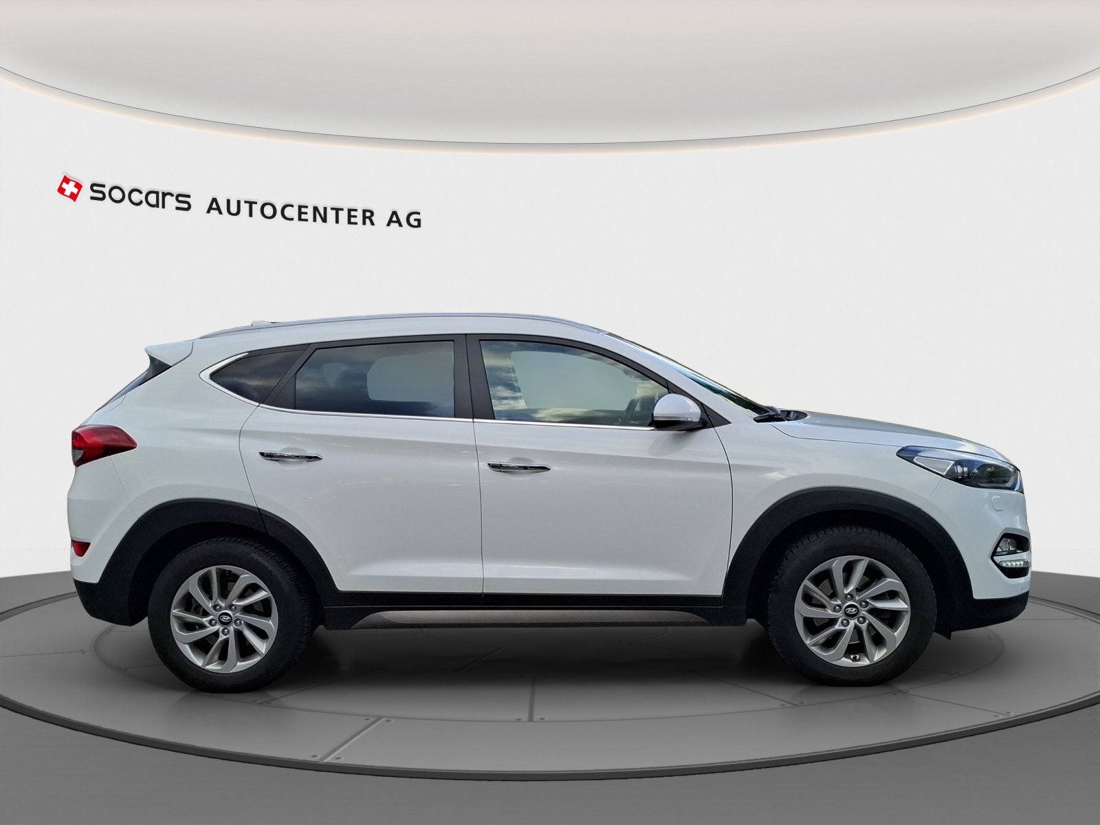 HYUNDAI Tucson 2.0 CRDI Plena 4WD Automatic // 8-fach 8-fach, Diesel, Occasioni / Usate, Automatico - 7