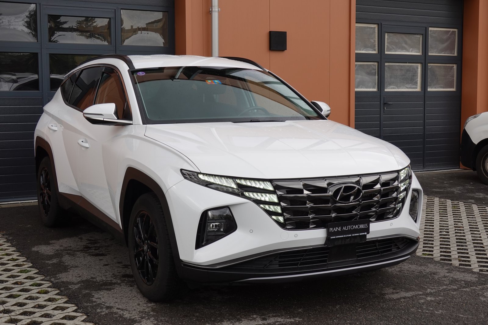 HYUNDAI Tucson 1.6 TGDI HEV Amplia 4WD - CH Auto * 8 Roues *, Hybride Integrale Benzina/Elettrica, Occasioni / Usate, Automatico - 3