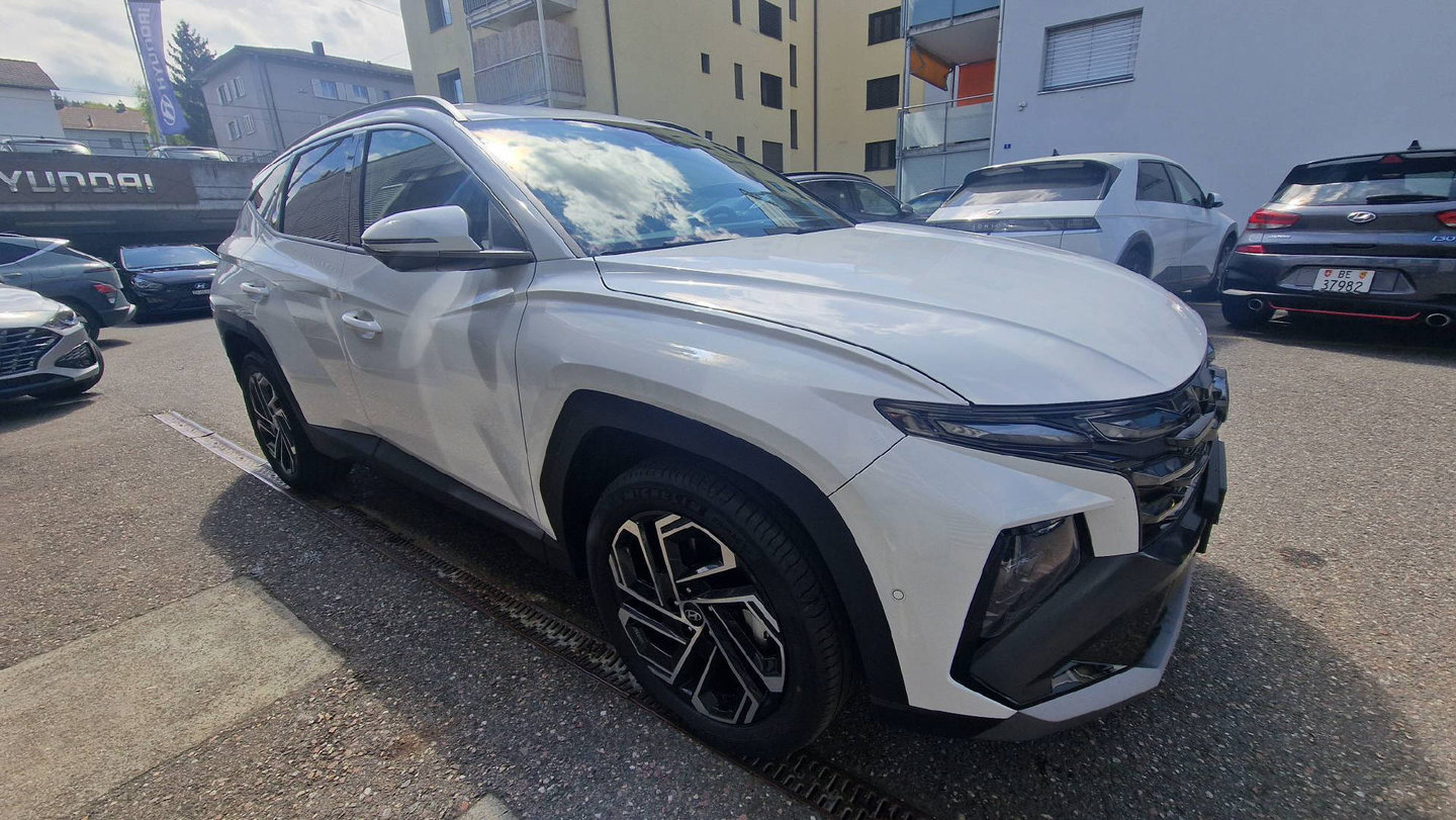HYUNDAI Tucson 1.6 T-GDi HEV Vertex 4WD, Voll-Hybrid Benzin/Elektro, Occasion / Gebraucht, Automatik - 7