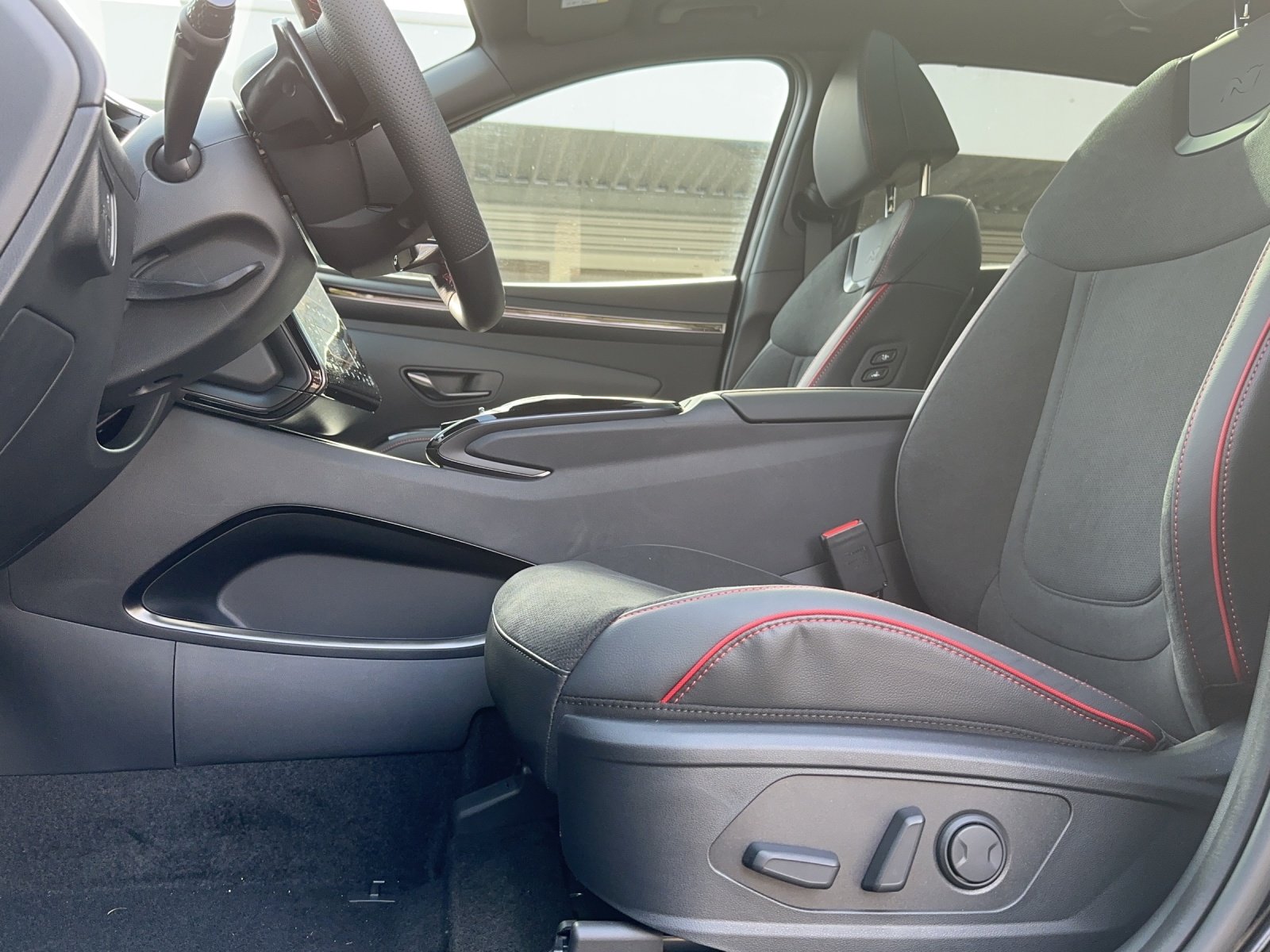HYUNDAI Tucson 1.6HEV NLi LUX 4WD, Full-Hybrid Petrol/Electric, Second hand / Used, Automatic - 6
