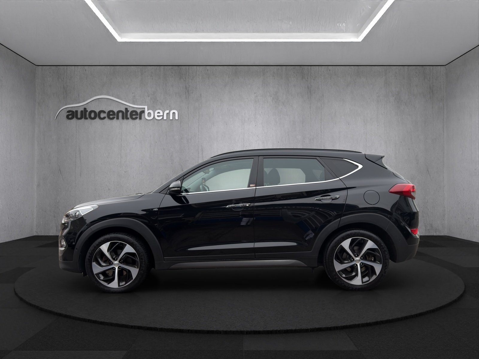 HYUNDAI Tucson 2.0 CRDI Vertex 4WD Automatic, Diesel, Second hand / Used, Automatic - 4
