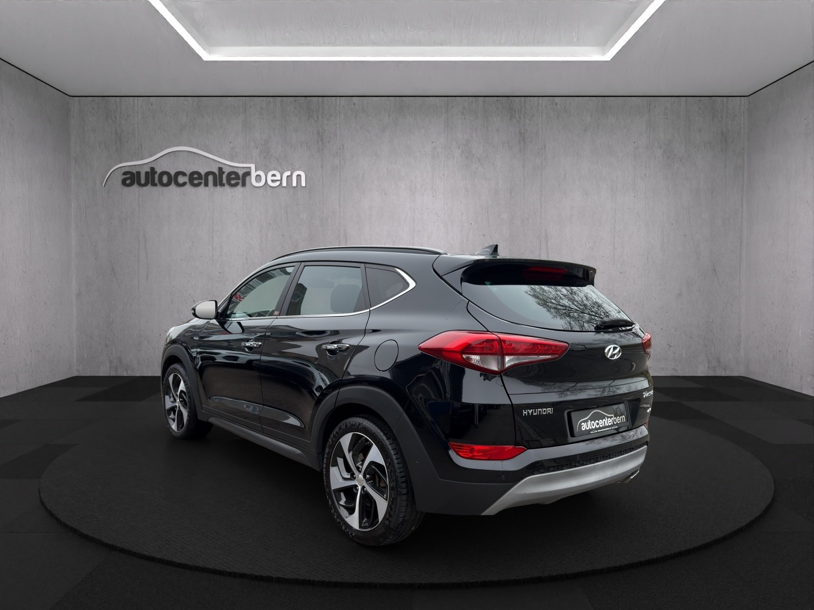HYUNDAI Tucson 2.0 CRDI Vertex 4WD Automatic, Diesel, Second hand / Used, Automatic - 5