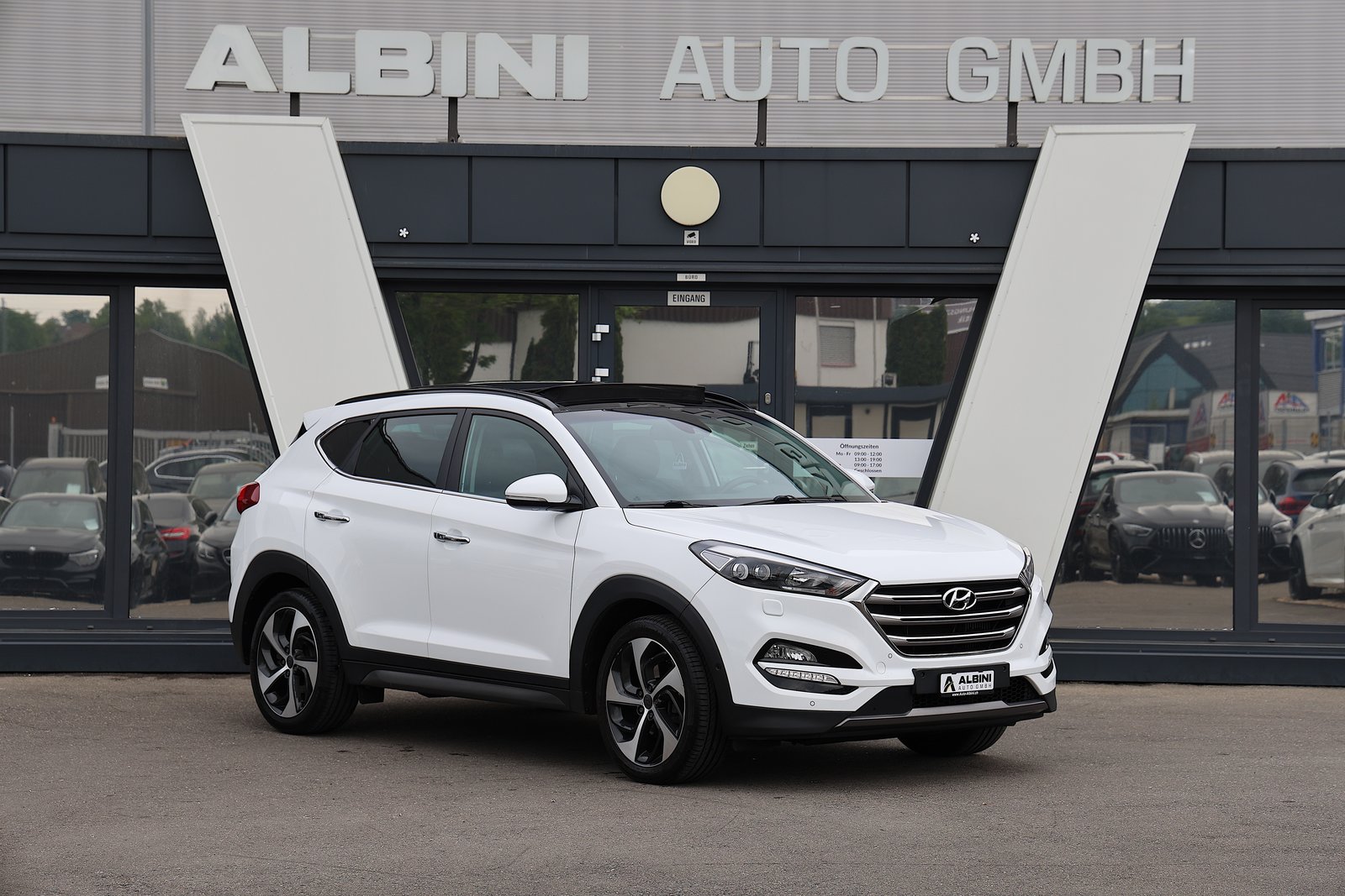 HYUNDAI Tucson 2.0 CRDI Vertex 4WD Automatic, Diesel, Second hand / Used, Automatic - 2