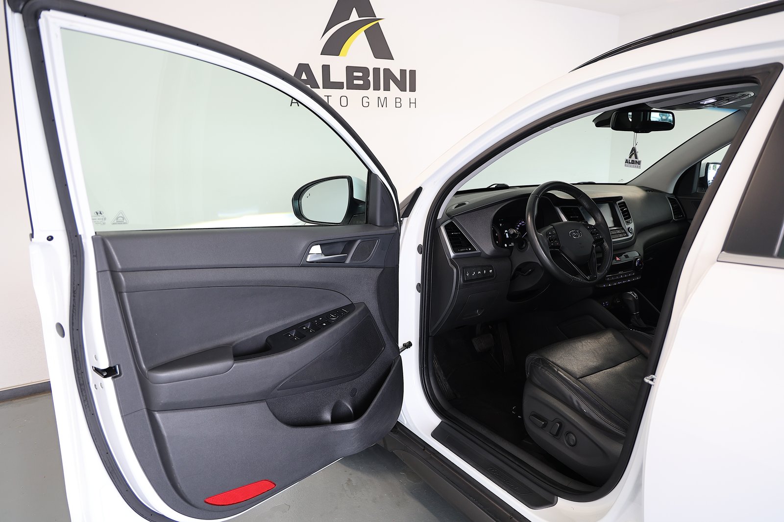 HYUNDAI Tucson 2.0 CRDI Vertex 4WD Automatic, Diesel, Second hand / Used, Automatic - 5