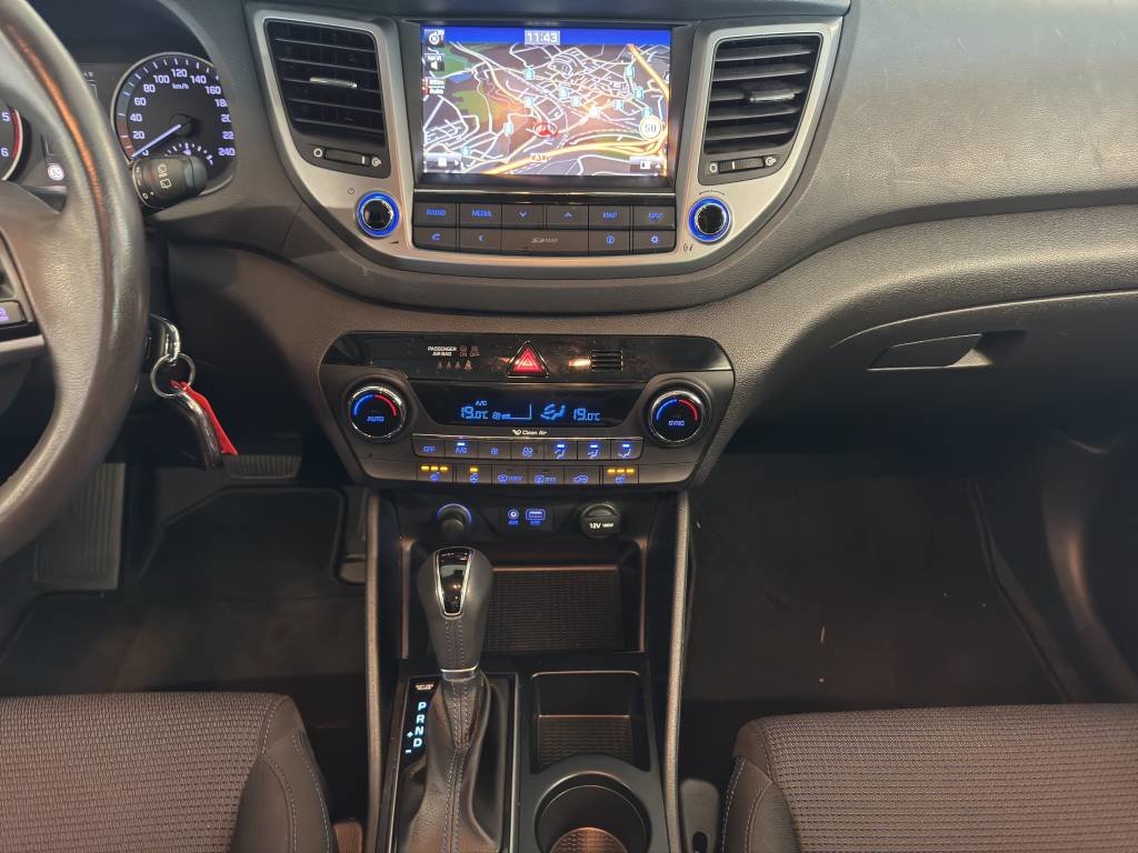 HYUNDAI Tucson 2.0 CRDI Plena 4WD Automatic //Volant chauffa, Diesel, Occasion / Gebraucht, Automatik - 7