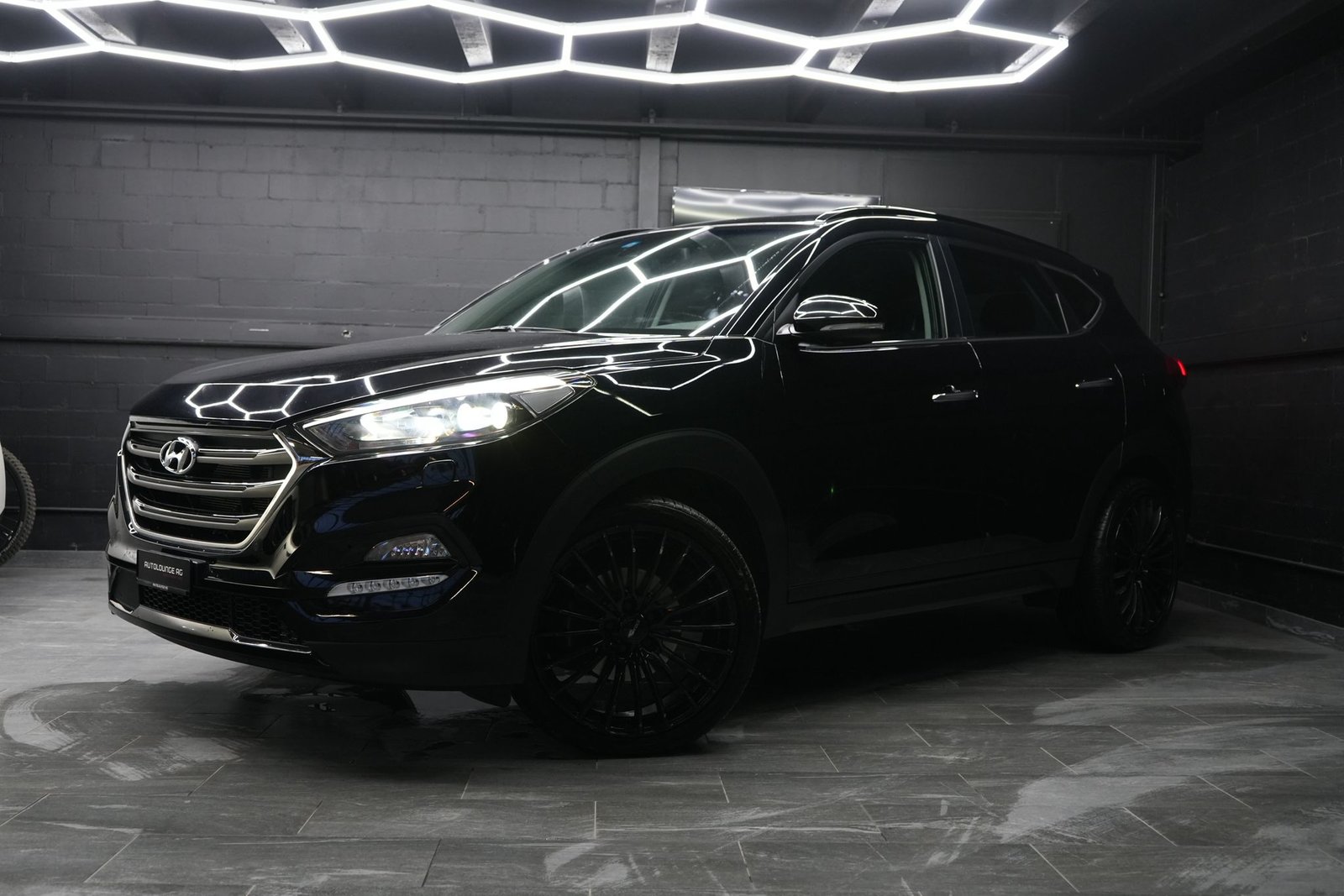 HYUNDAI Tucson 2.0 CRDI Black Edition 4WD Automatic, Diesel, Second hand / Used, Automatic - 3