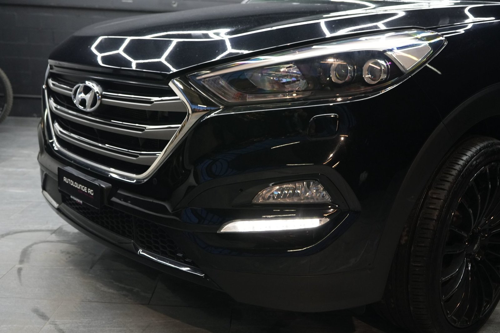 HYUNDAI Tucson 2.0 CRDI Black Edition 4WD Automatic, Diesel, Second hand / Used, Automatic - 4